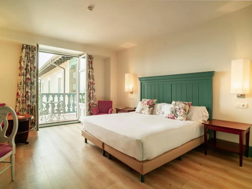 Bedroom, Bed in Hotel Palacio Urgoiti