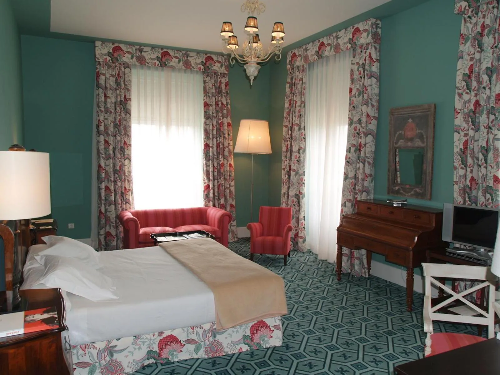 Bedroom, Bed in Hotel Palacio Urgoiti