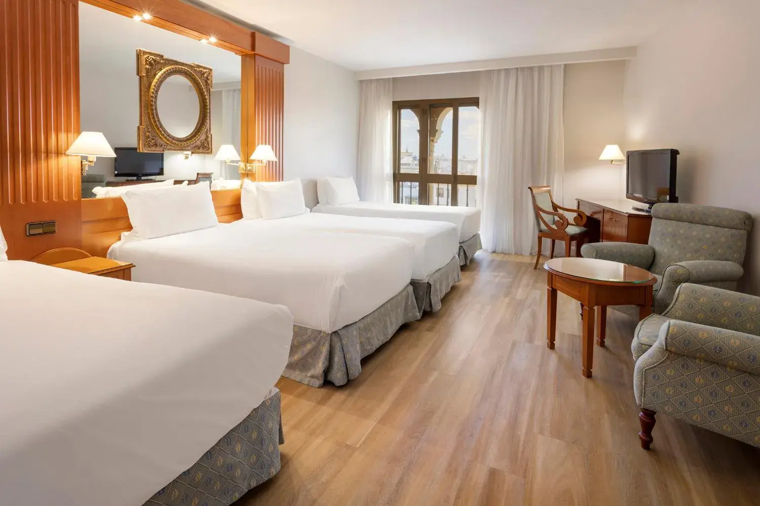 Family Room in Exe Sevilla Macarena Family Room in Exe Sevilla Macarena