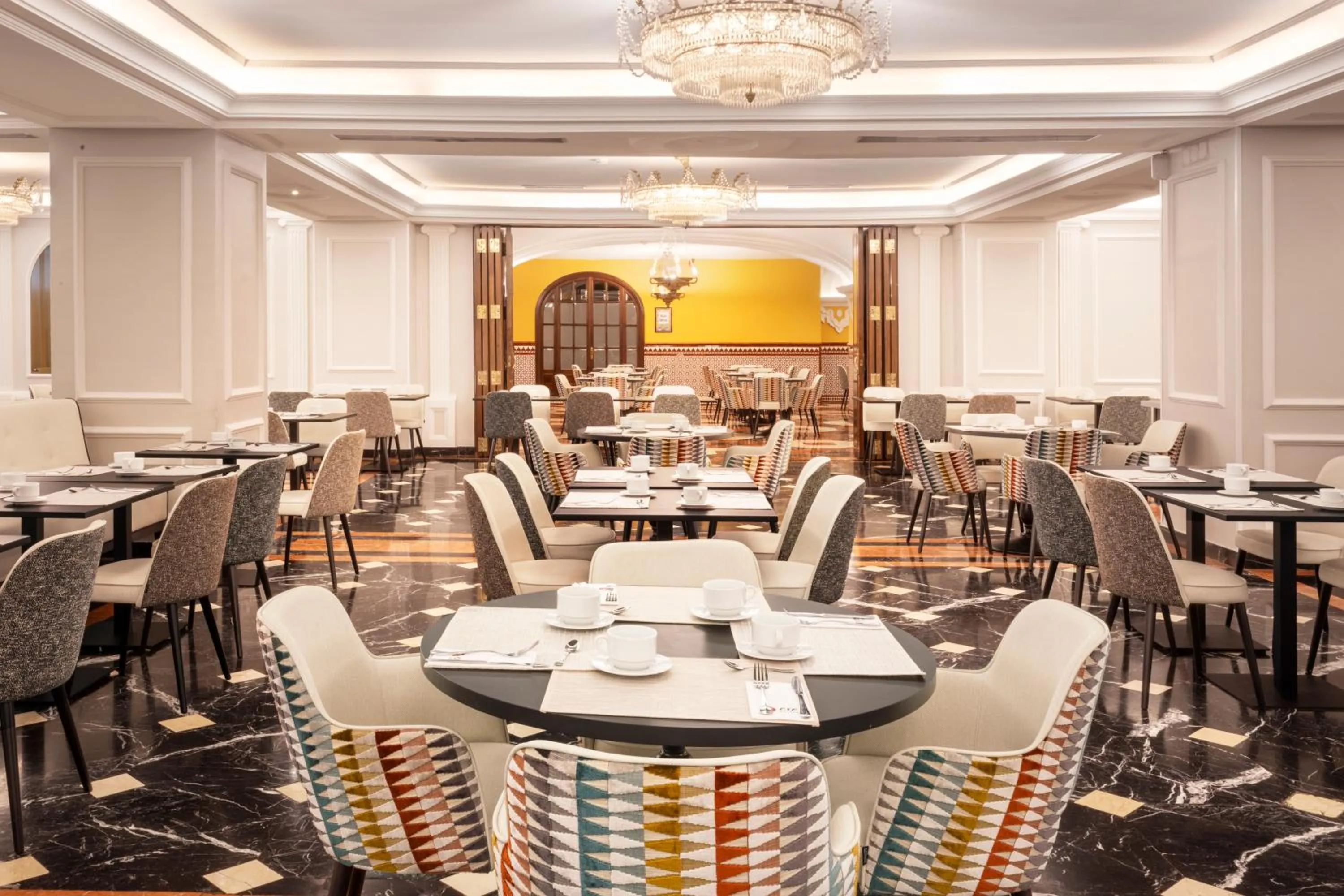 Buffet breakfast in Exe Sevilla Macarena