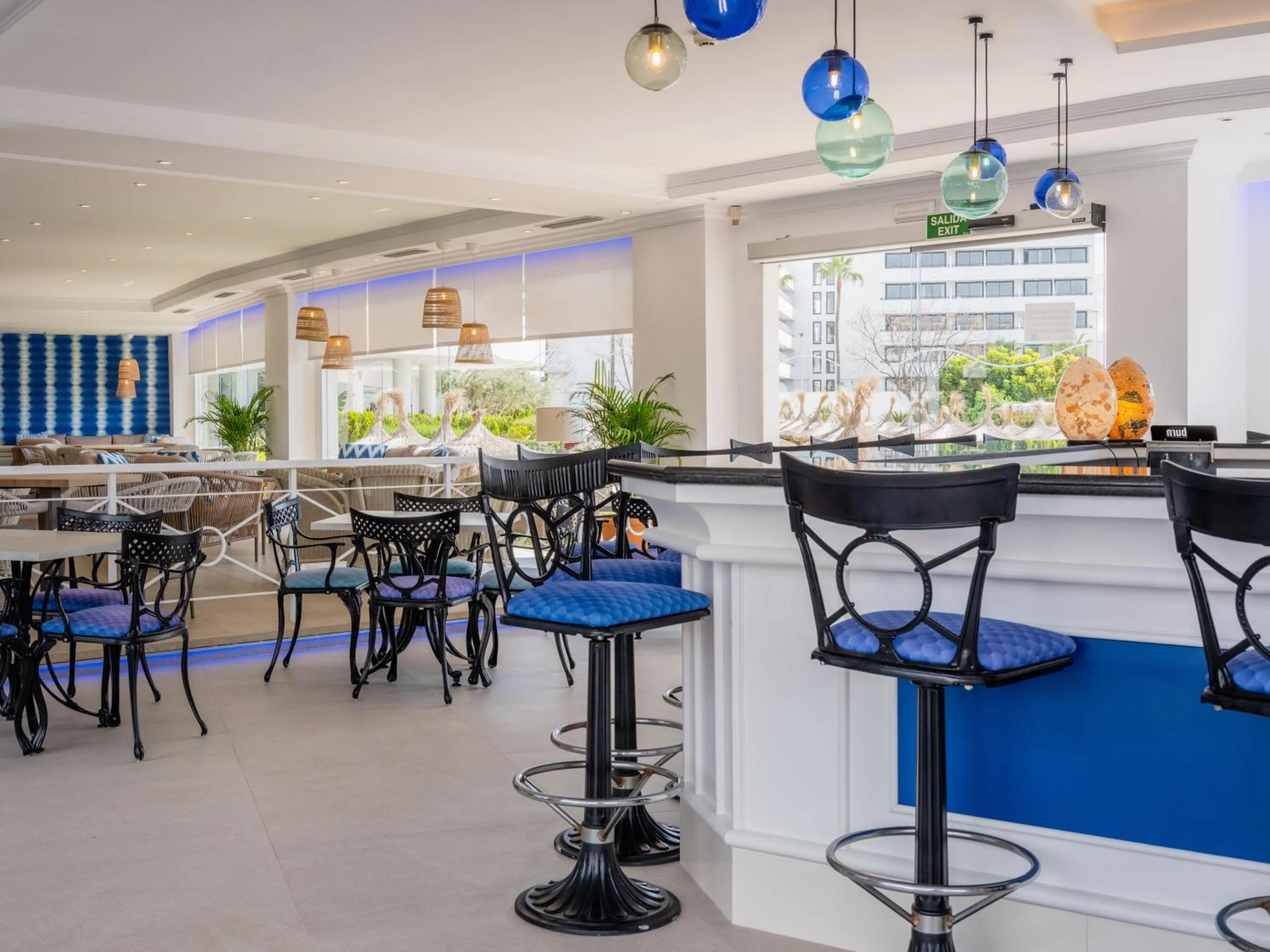 Lounge or bar in Grupotel Maritimo