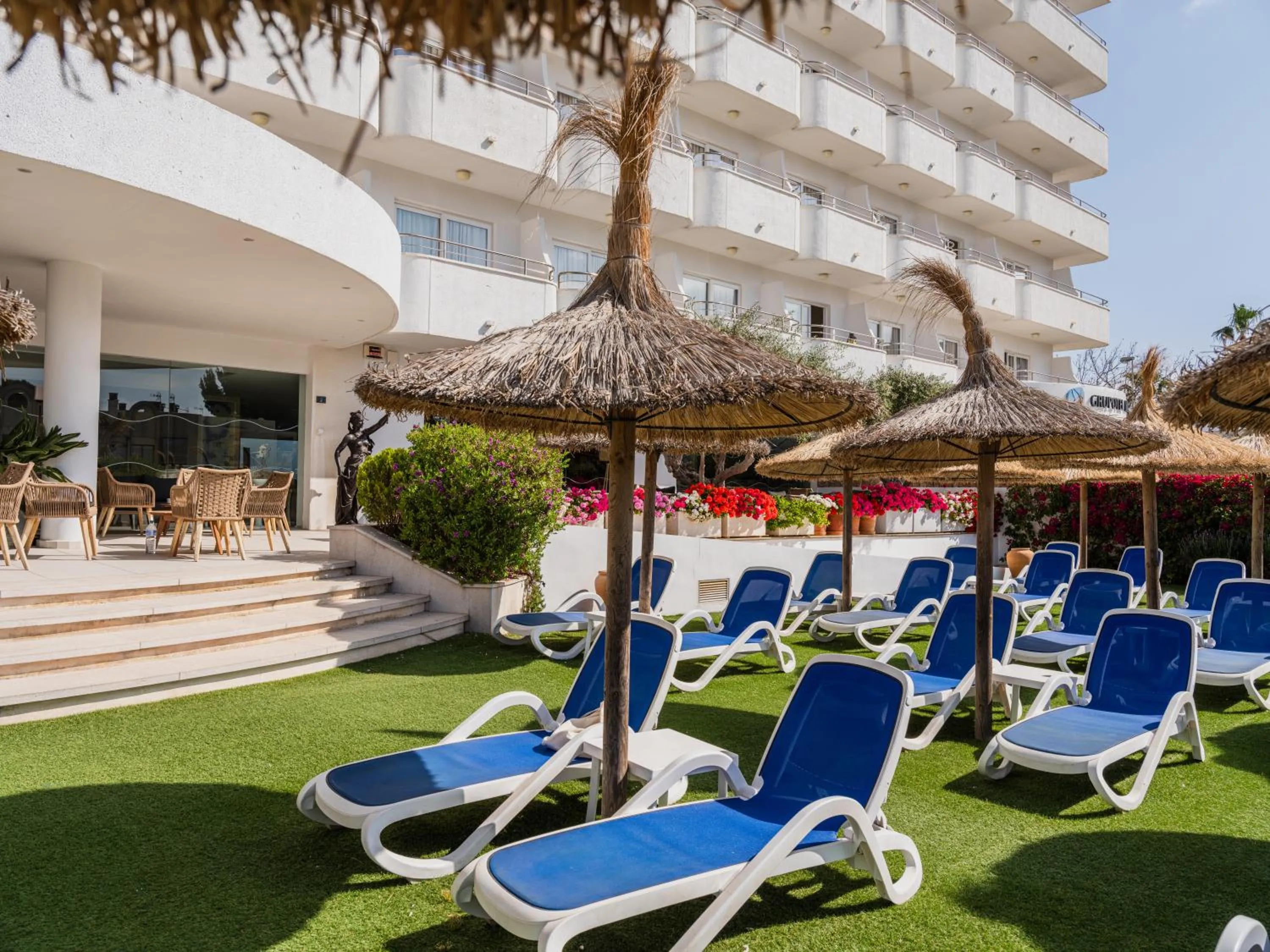 Solarium in Grupotel Maritimo