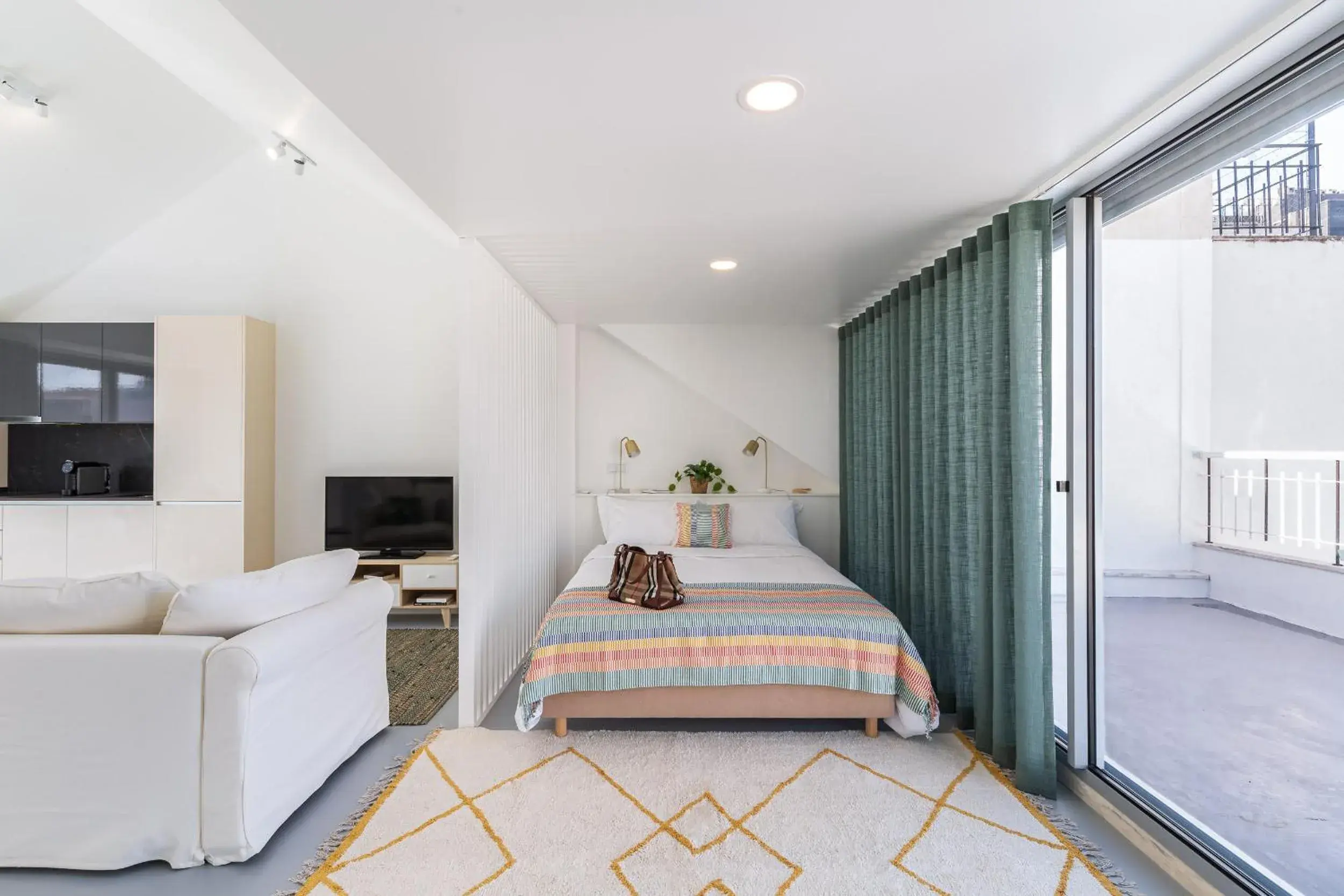 Loft in Succeed Campo Pequeno Apartments Loft in Succeed Campo Pequeno Apartments