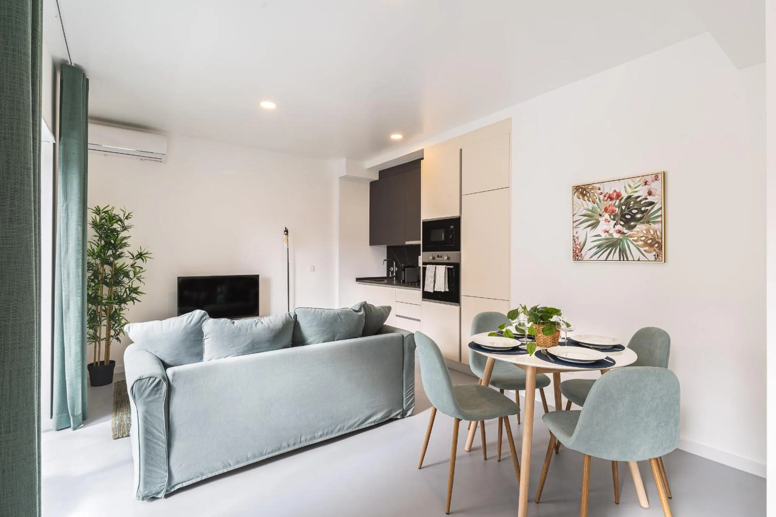 Living room in Succeed Campo Pequeno Apartments