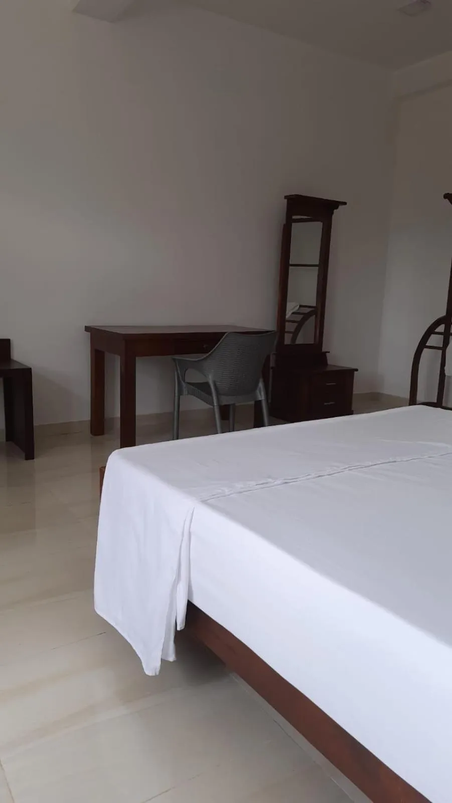 Bedroom, Bed in CRYSTAL RIVERSTON DECK