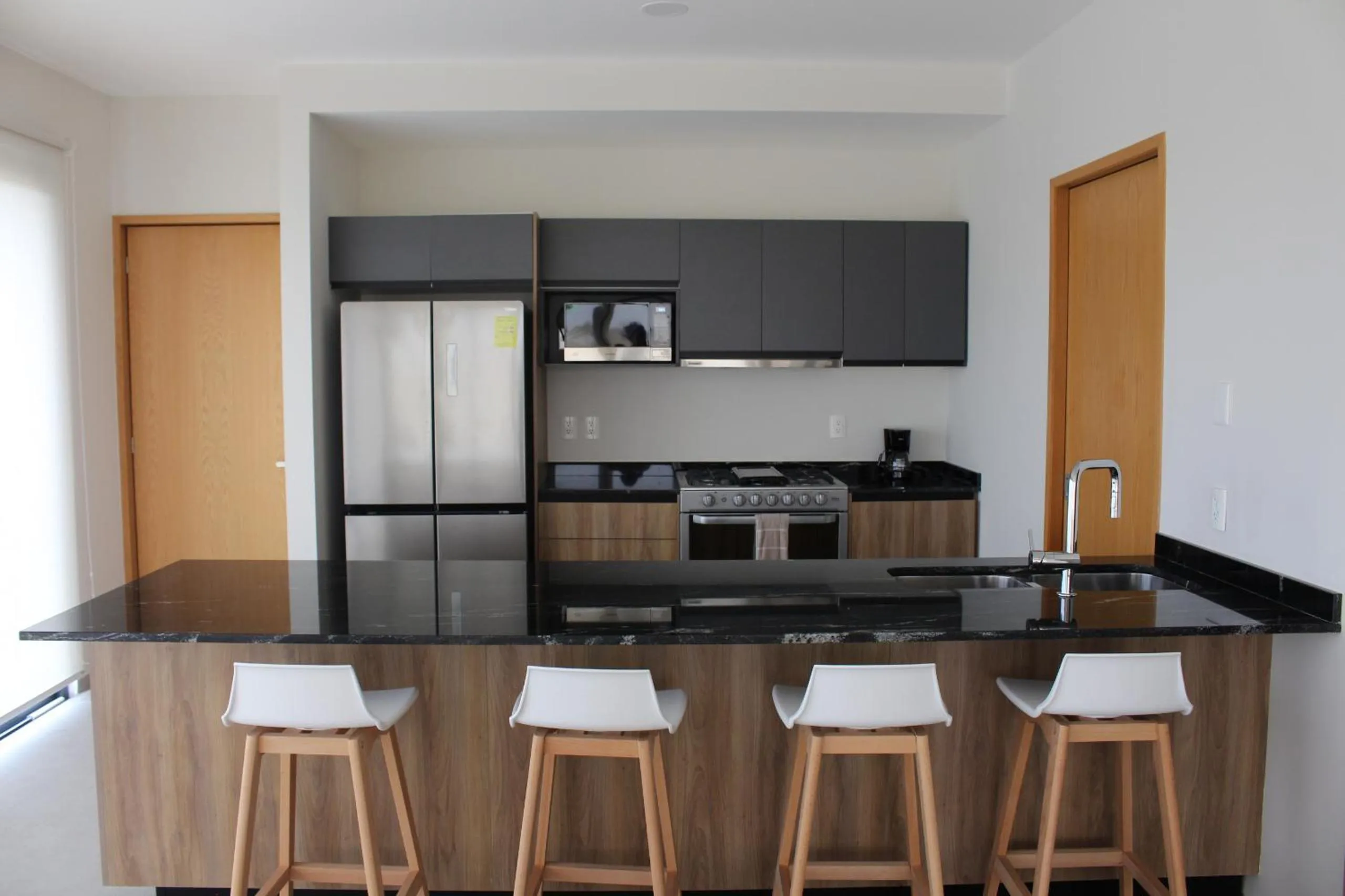 Kitchen or kitchenette in 105 Downtown