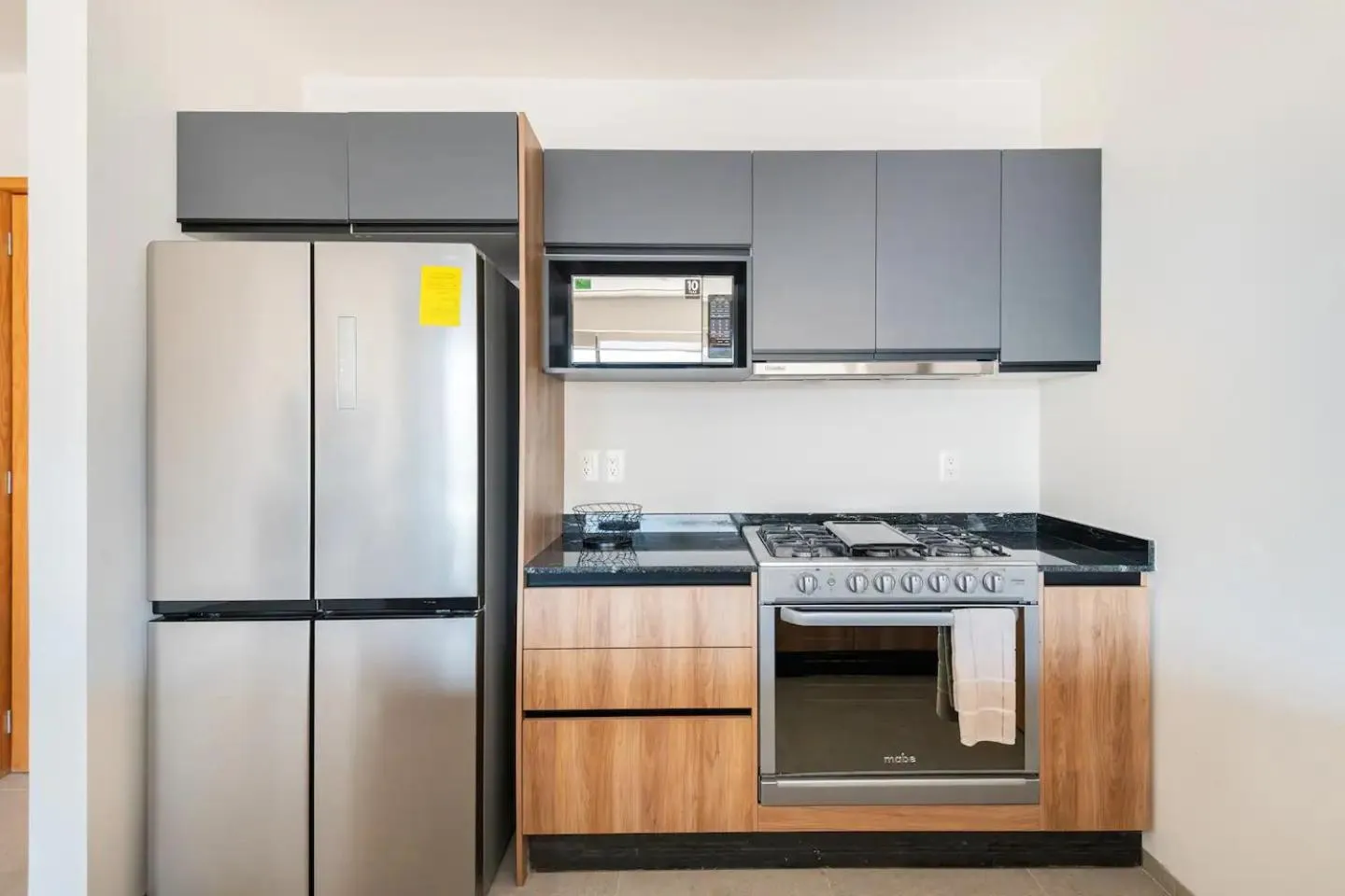 Kitchen or kitchenette in 105 Downtown