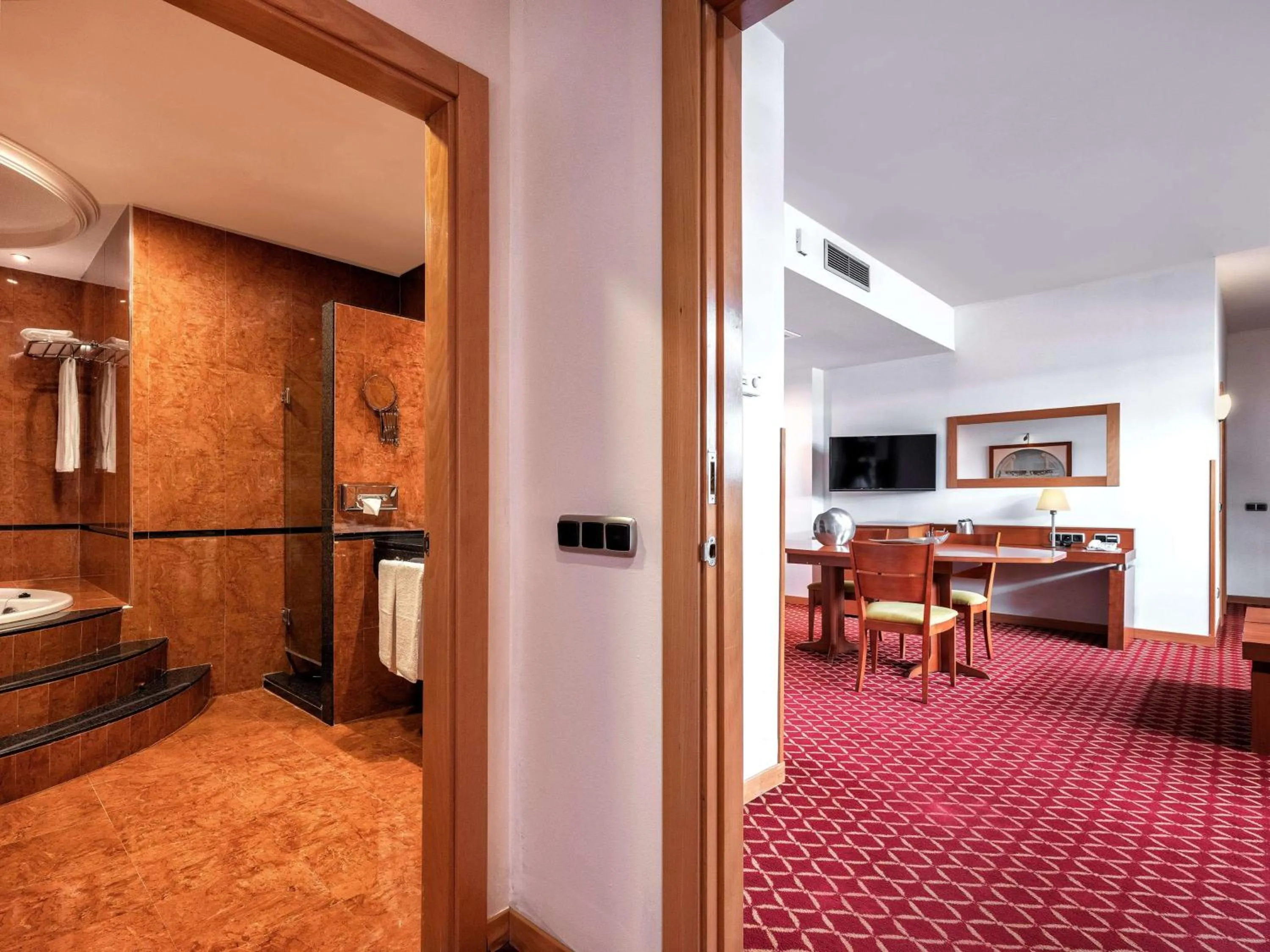 Bedroom in Hotel Zentral León