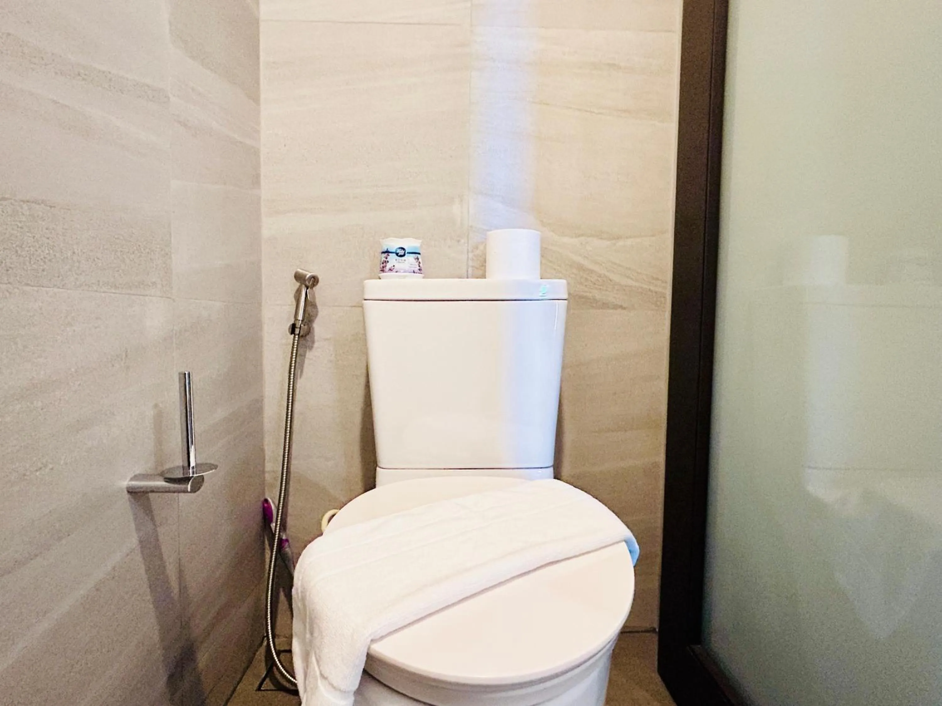 Toilet in Edge Central Pattaya By YoYo