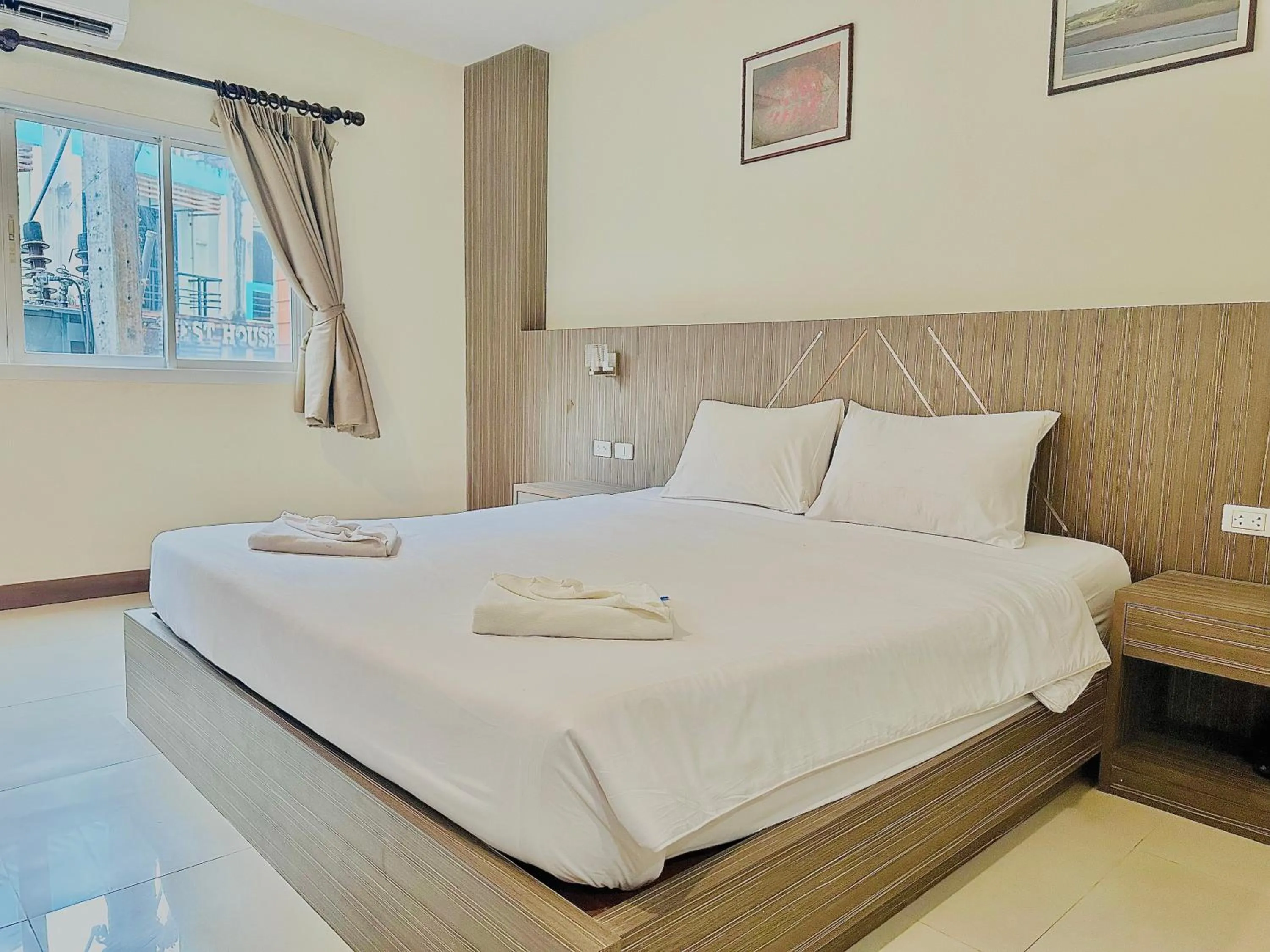 Bed in Cocoon Patong Hotel