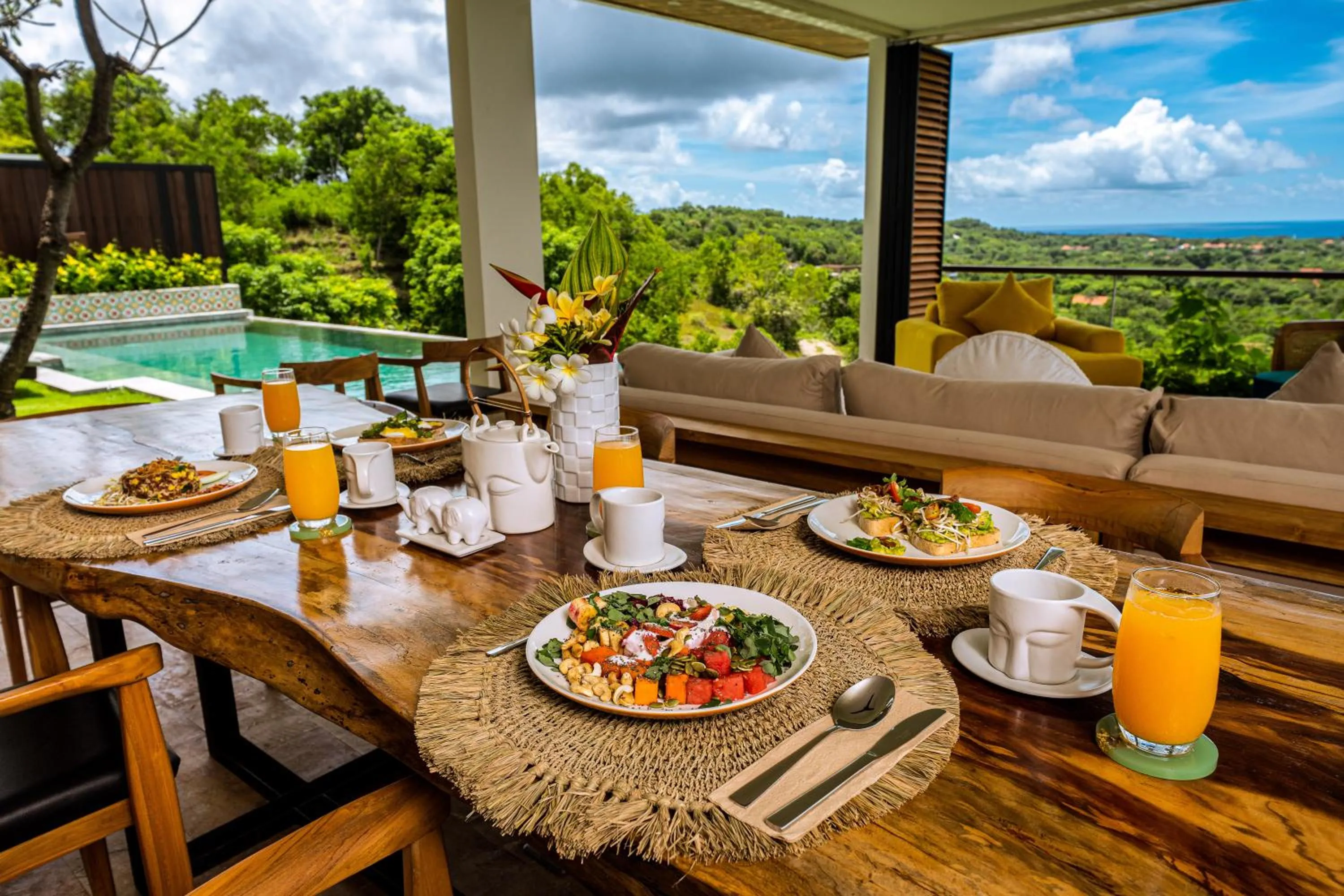 Day in Uluwatu Sunset Hills