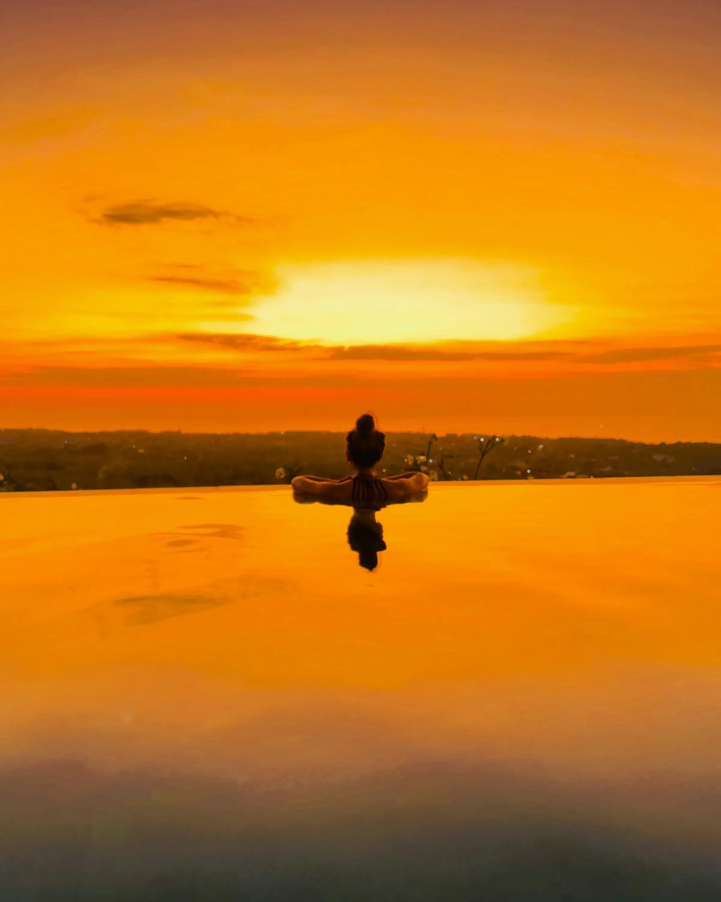 People in Uluwatu Sunset Hills