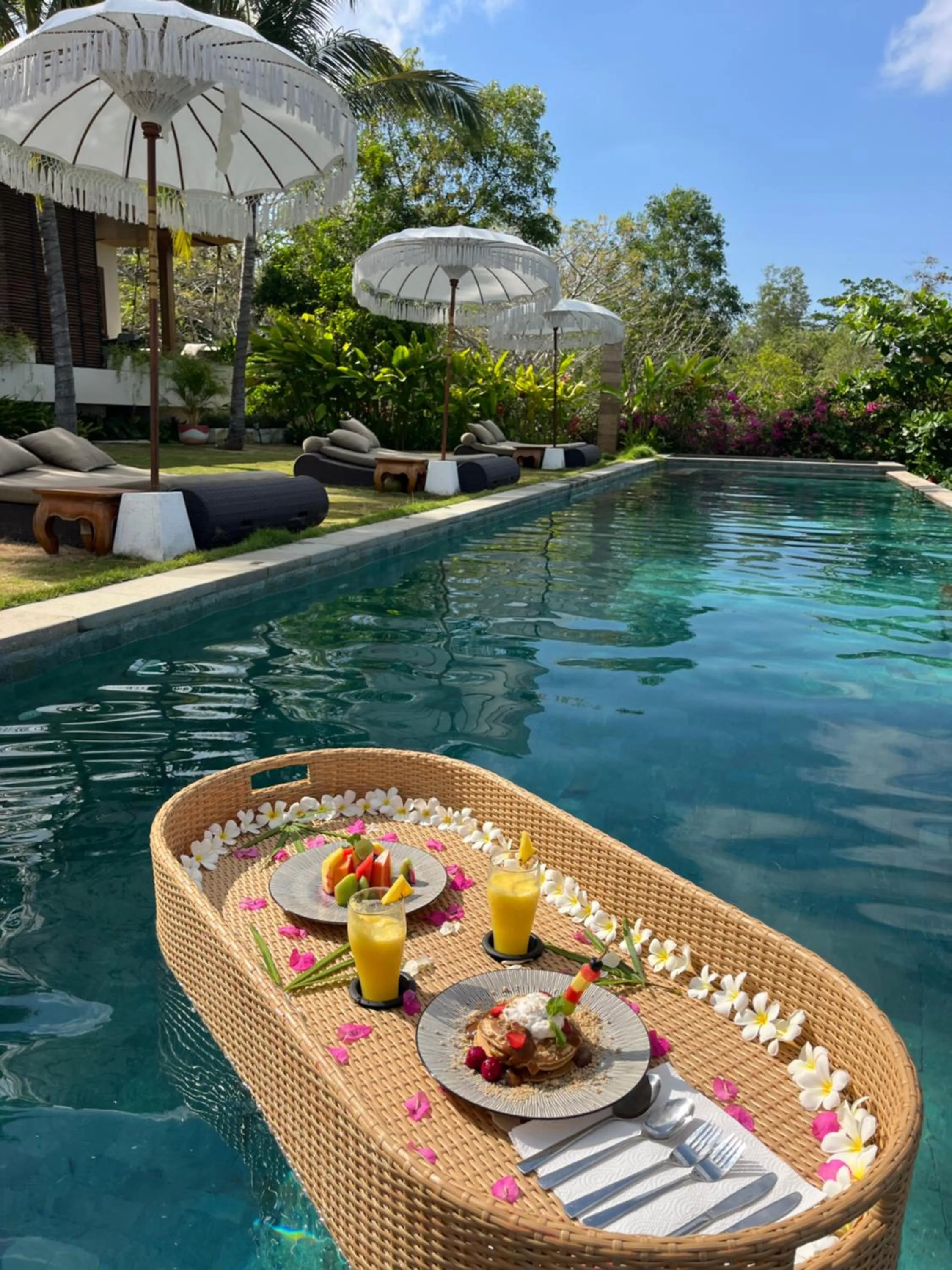 Swimming pool in Uluwatu Sunset Hills