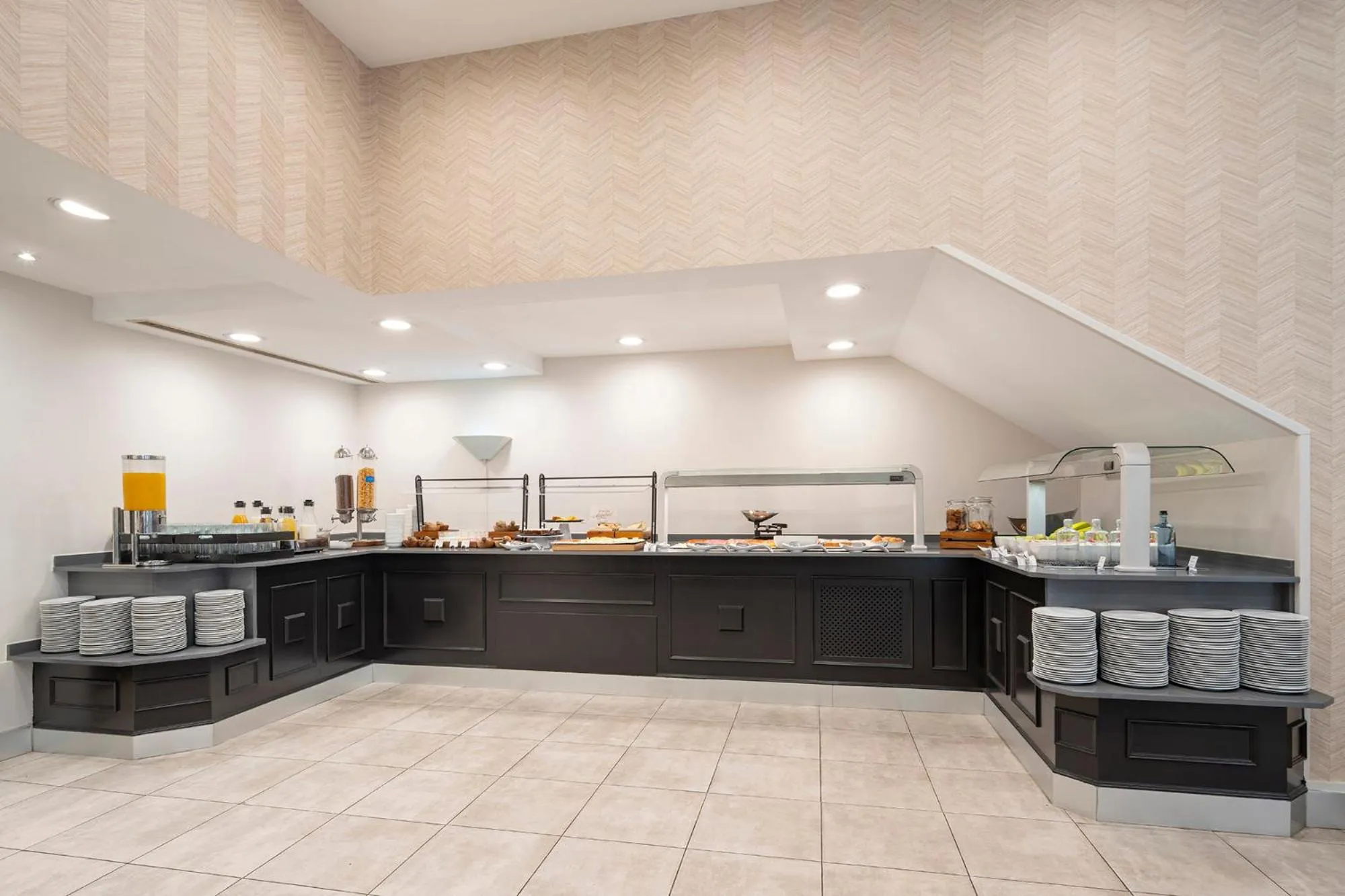 Restaurant/places to eat in Exe Coruña