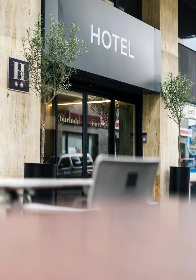 Facade/entrance in Hotel Burlada