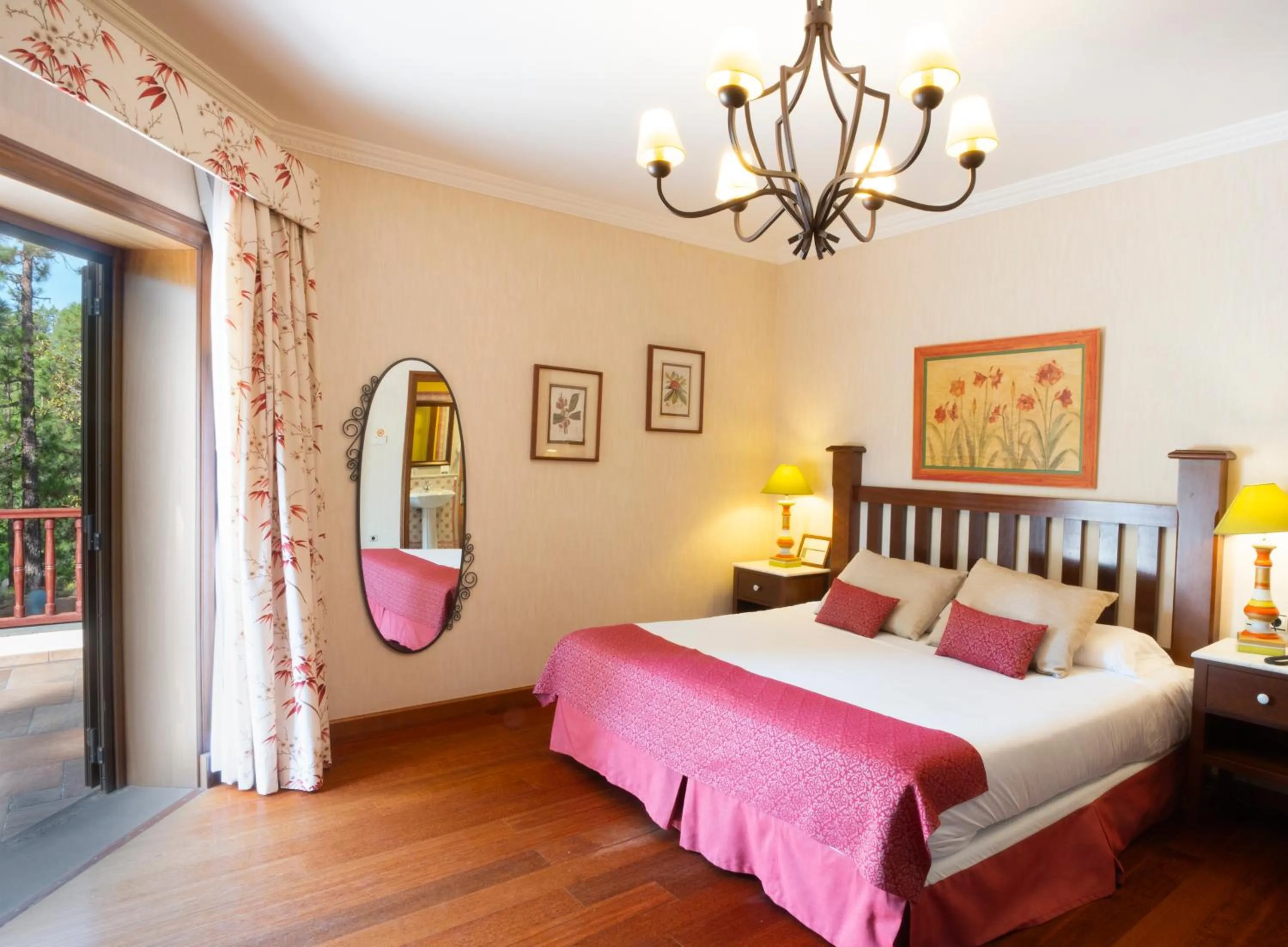 Photo of the whole room, Bed in Hotel Spa Villalba