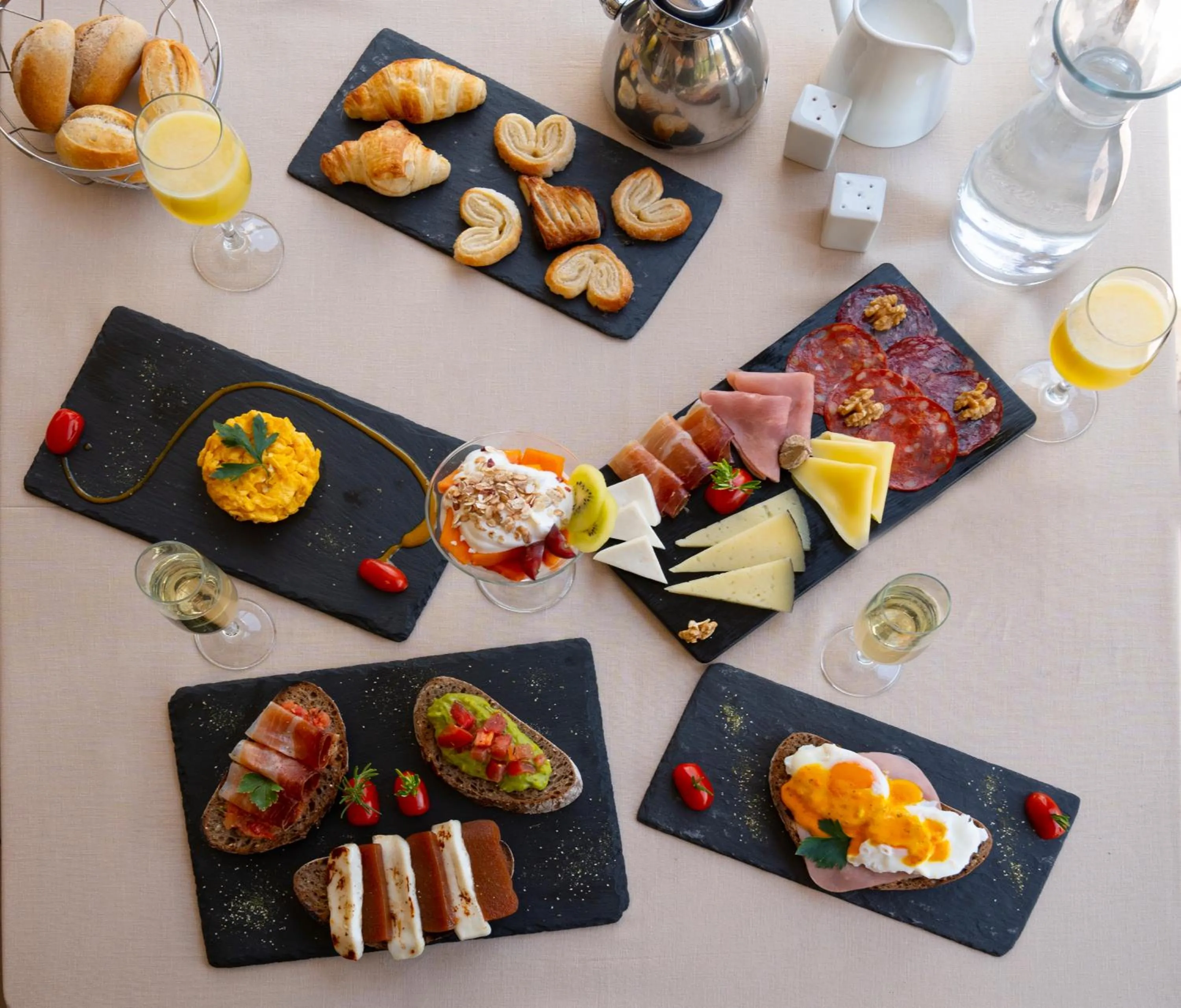 Breakfast in Hotel Spa Villalba