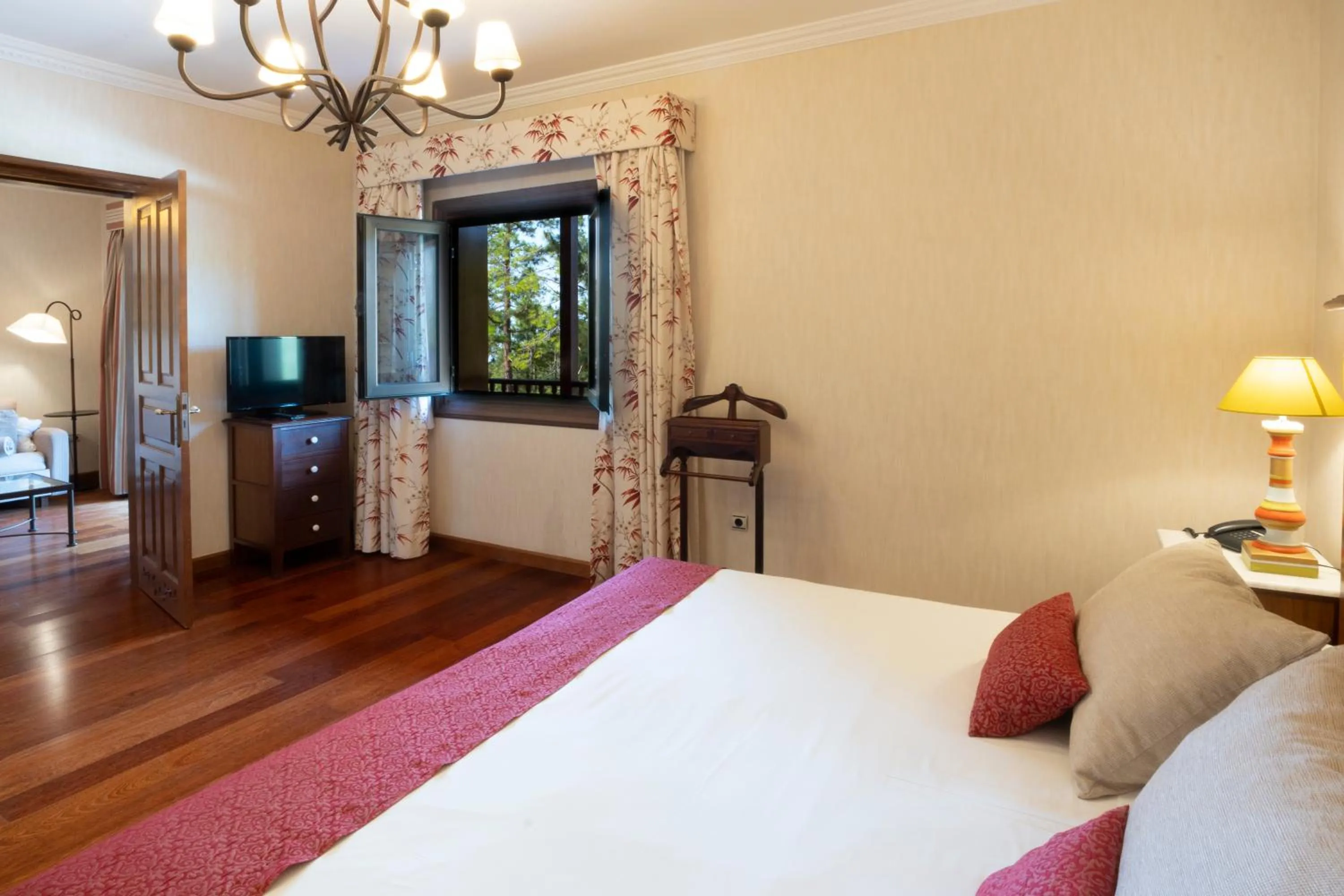 Bed in Hotel Spa Villalba