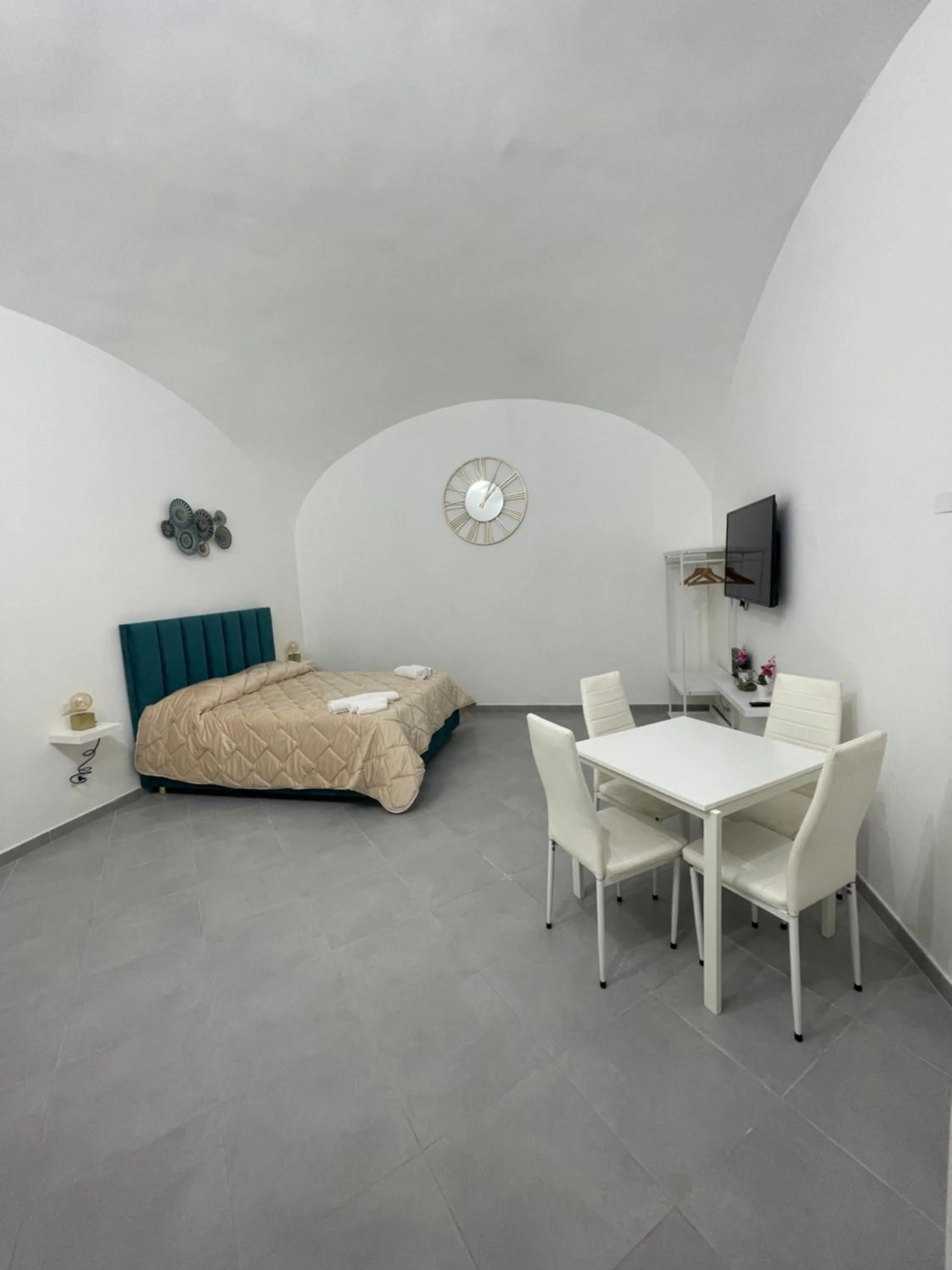 Bed in B&B suite anfiteatro Pozzuoli