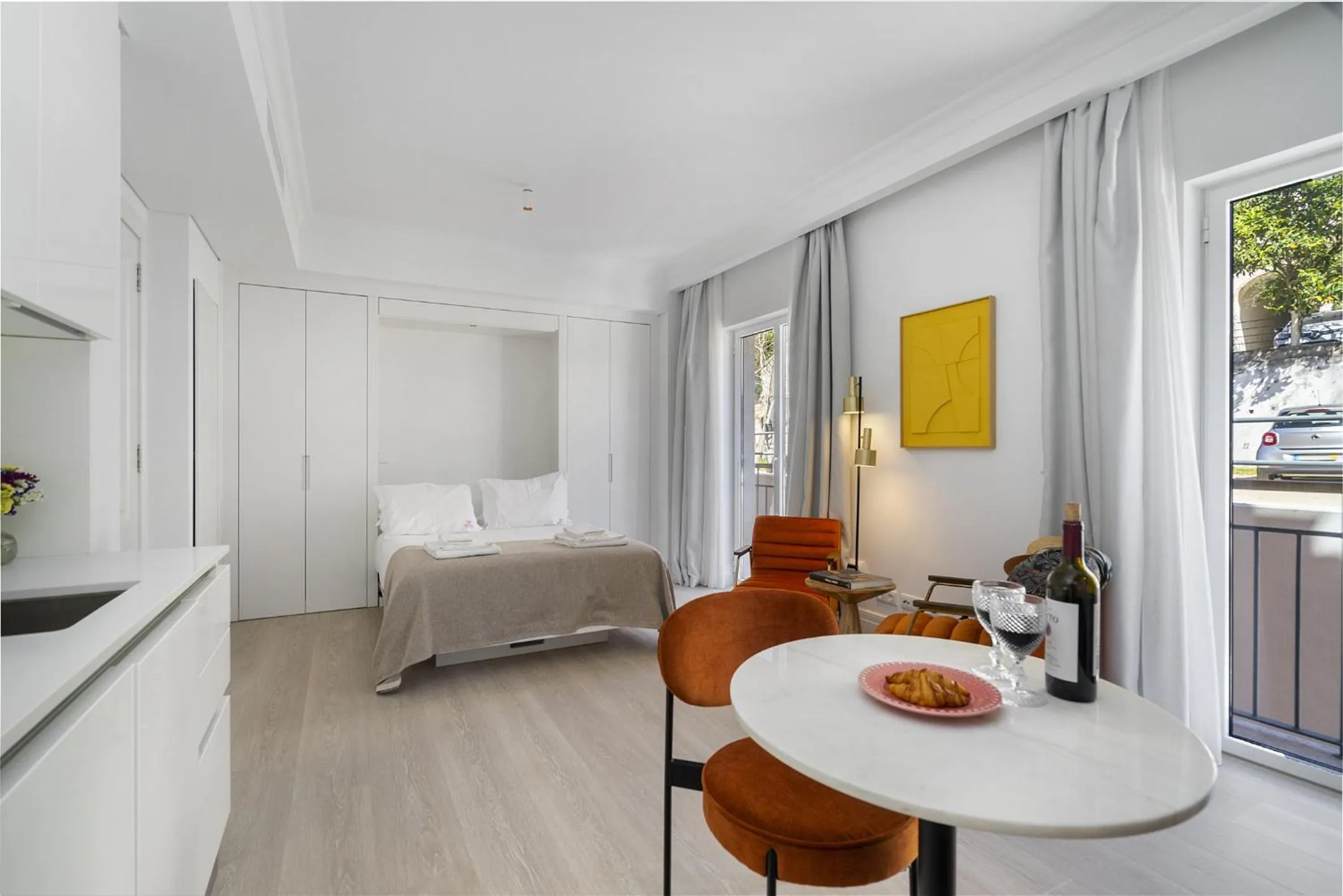 Photo of the whole room, Bed in Les Deux Mariettes Apartments & Suites