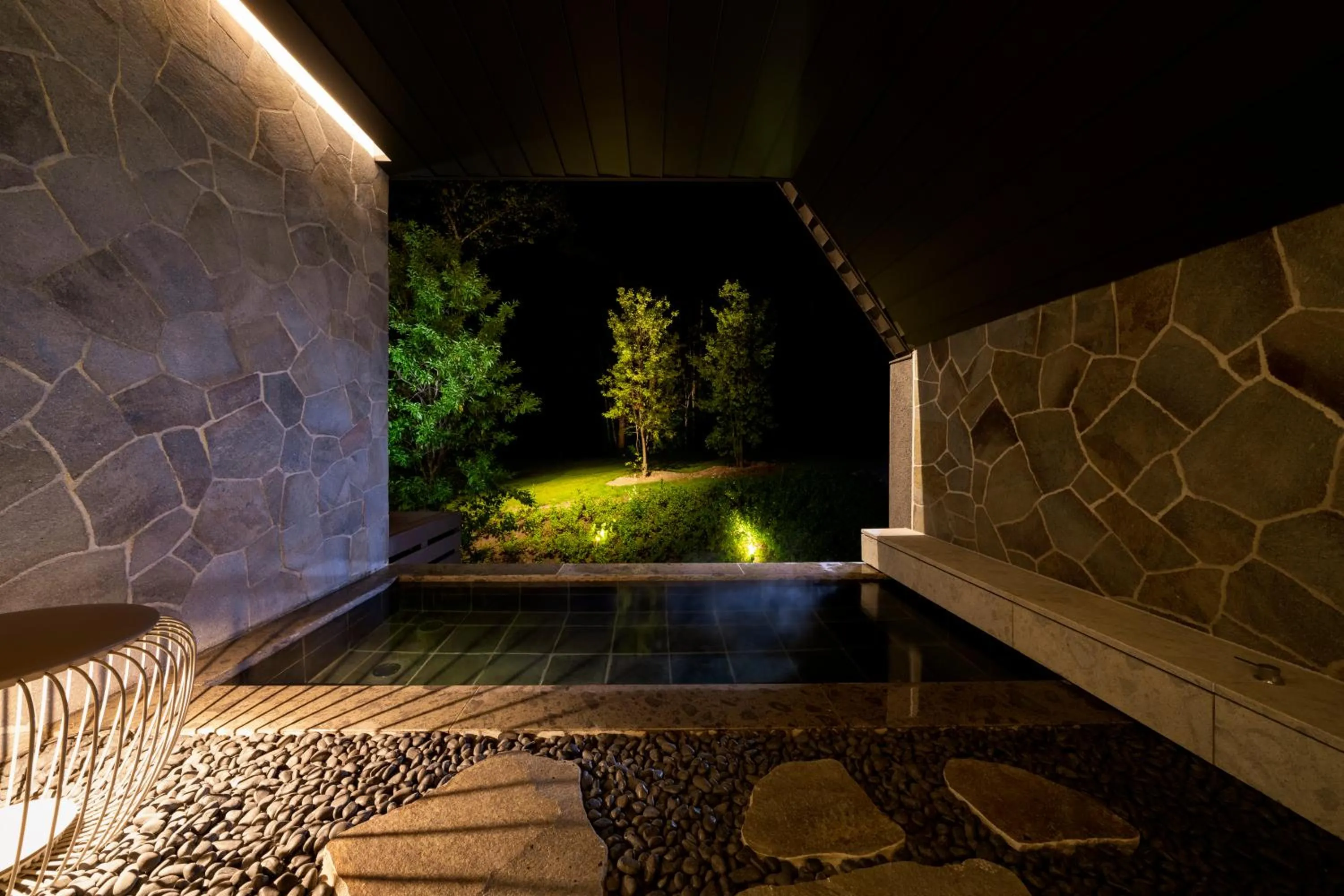 Hot Spring Bath in KanollyResorts Hakuba