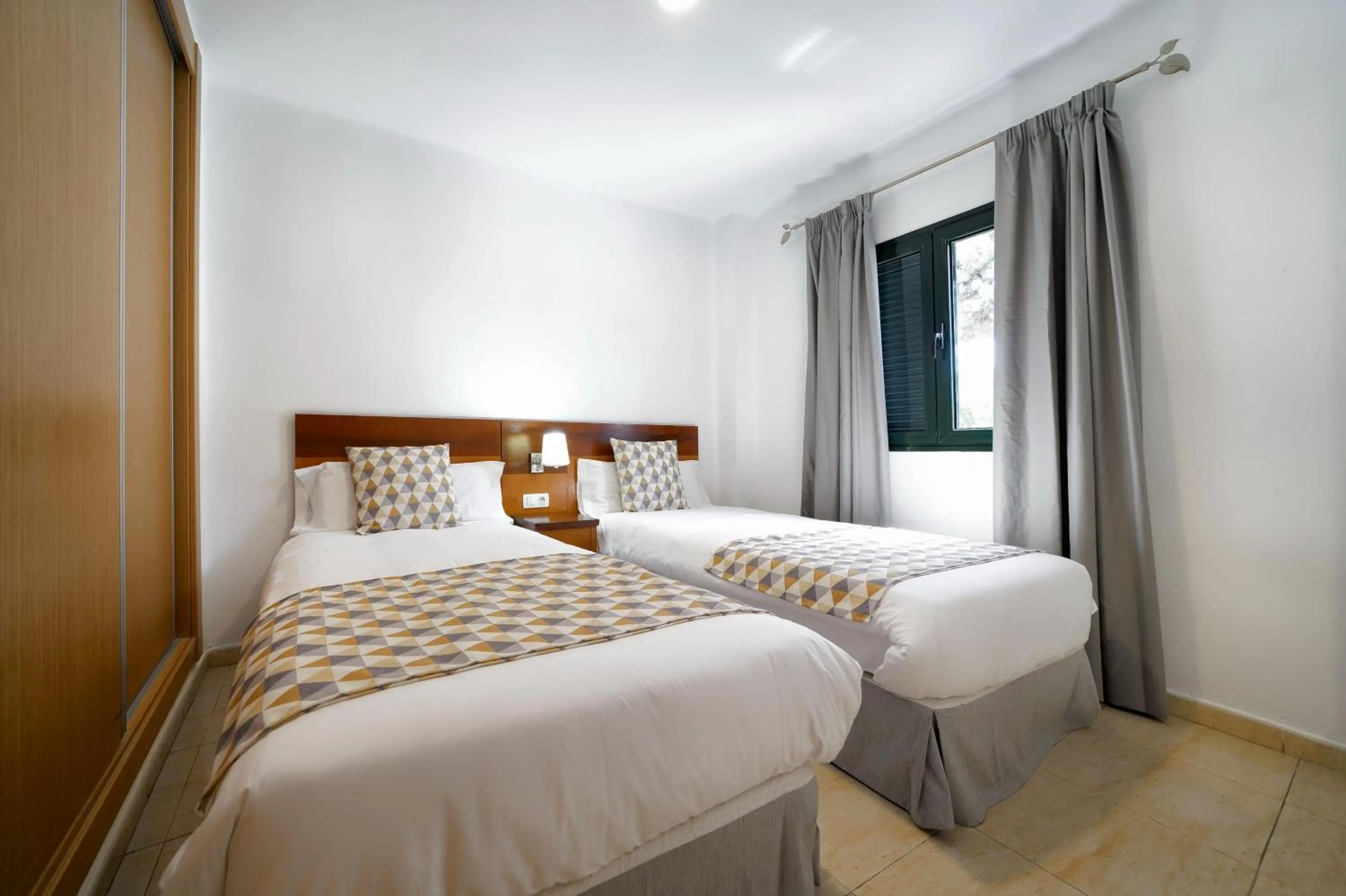 Photo of the whole room, Bed in Labranda Playa Club