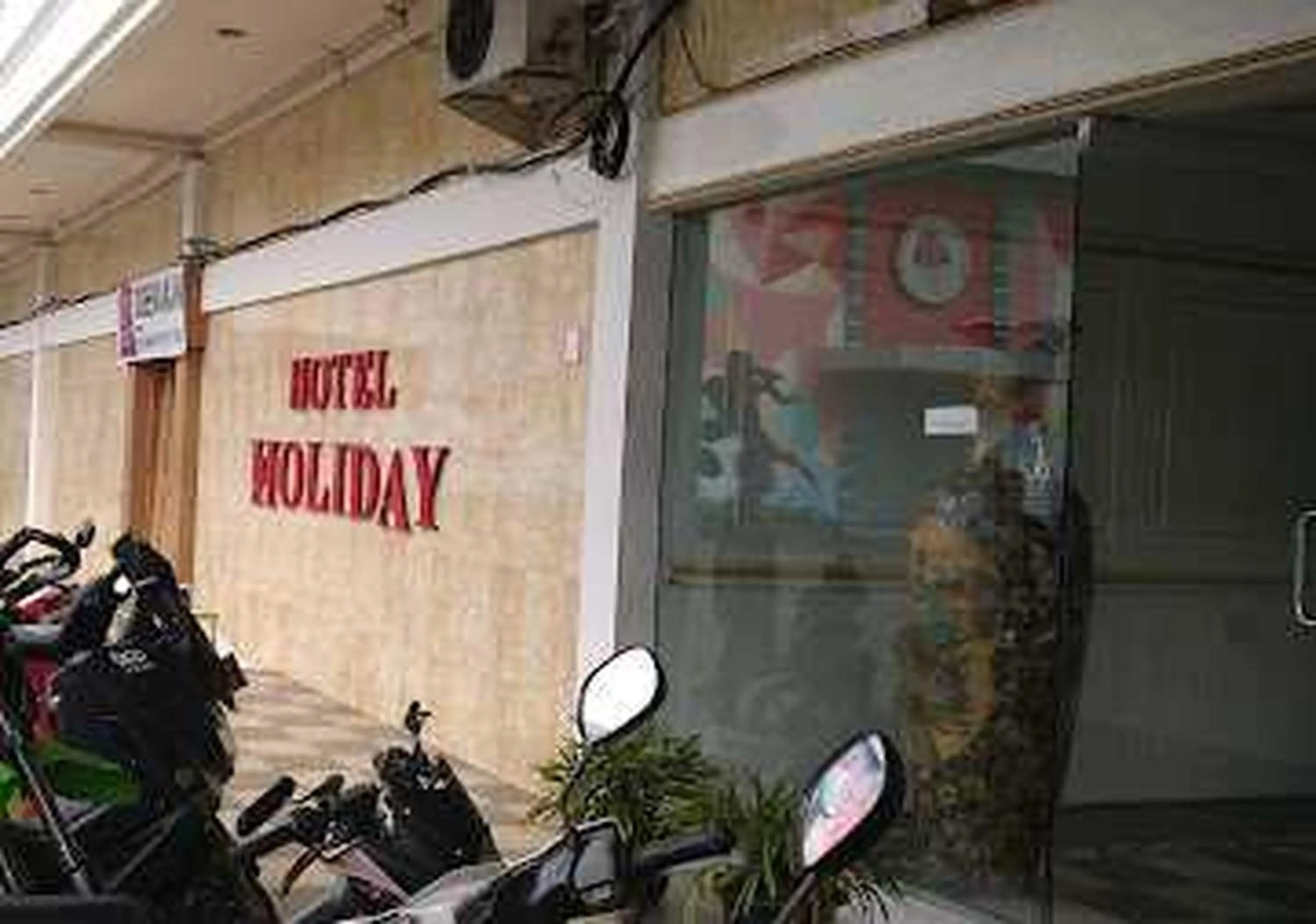 Facade/entrance in EXPRESS O 91674 Penginapan Bm Prima