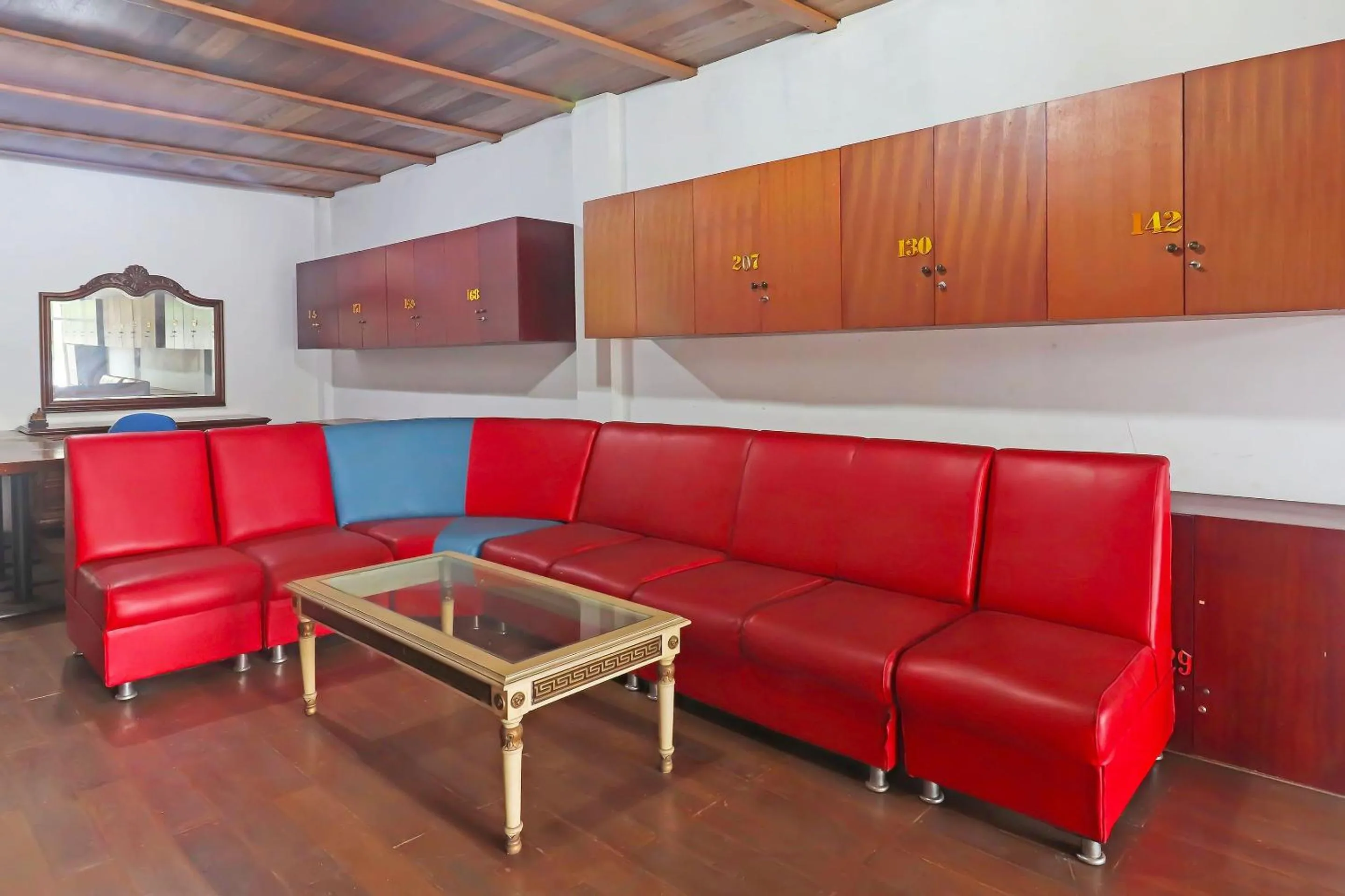 Lobby or reception in OYO 91807 Kemalasari Guesthouse