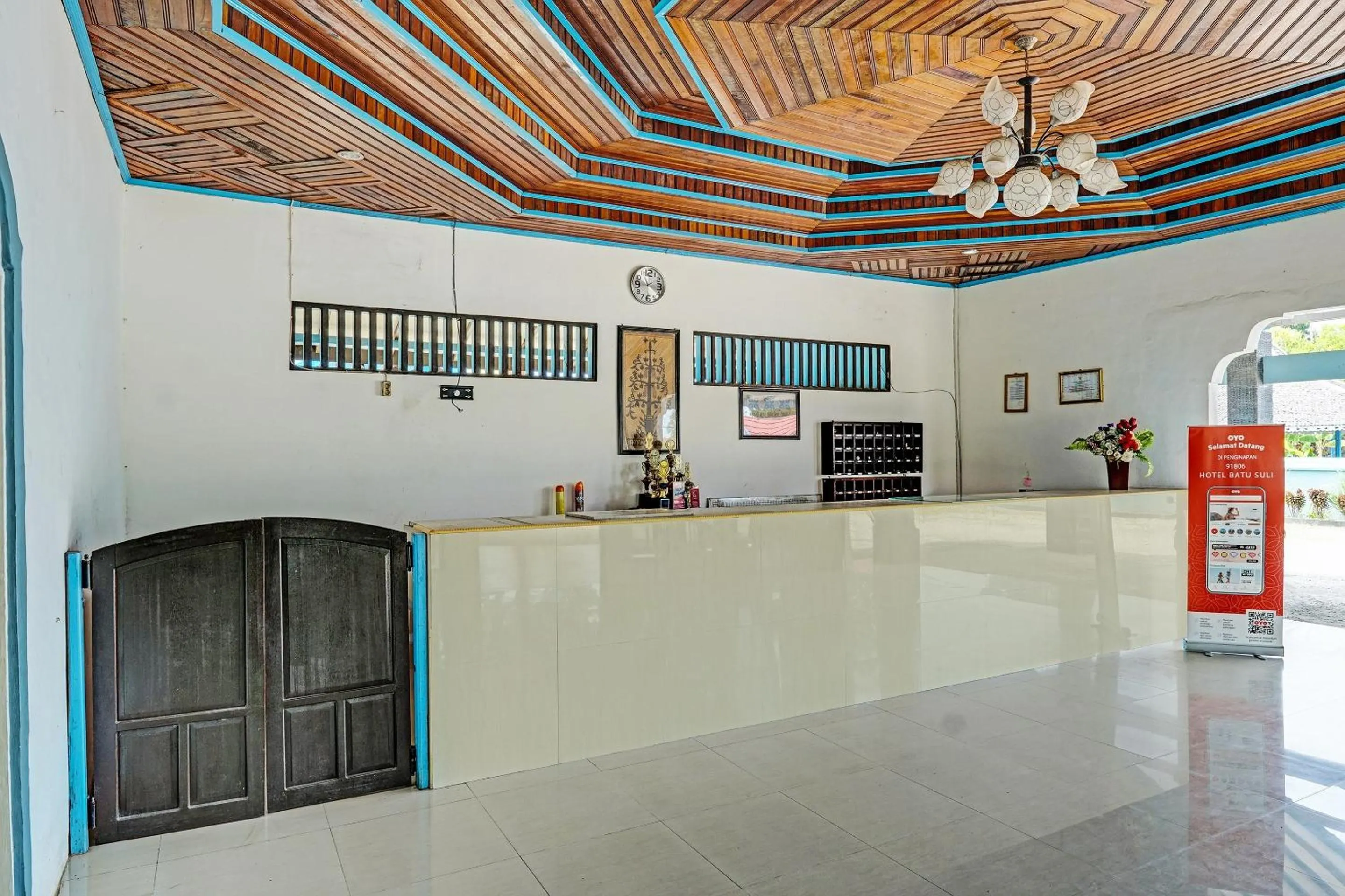 Lobby or reception in Capital O 91806 Hotel Batu Suli