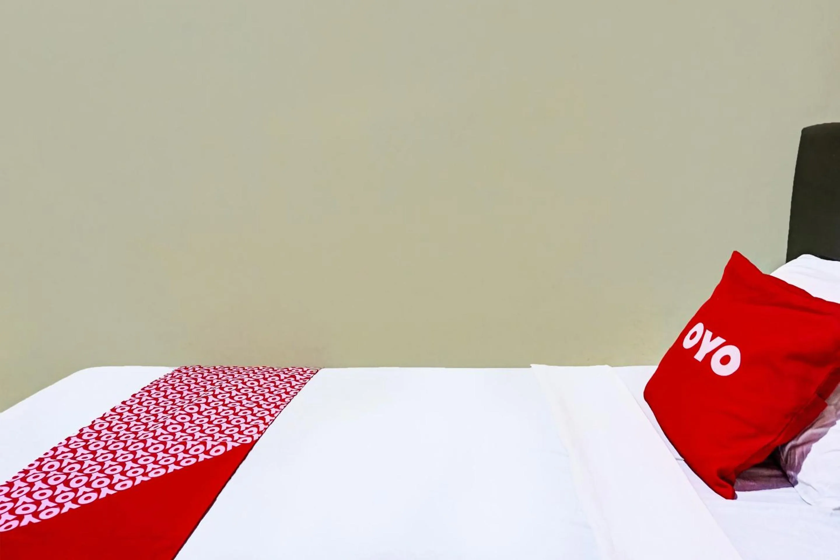 Bedroom, Bed in OYO 91825 Ayu Lestari Homestay