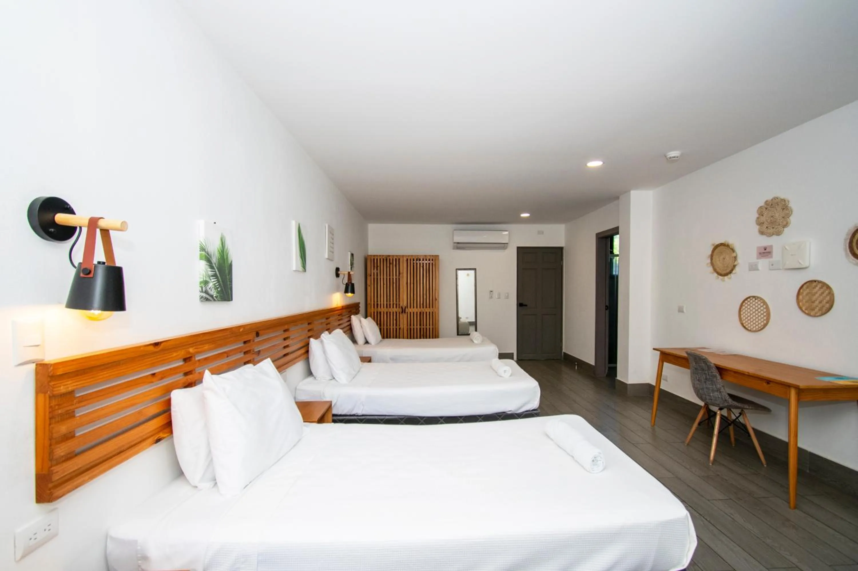 Property building, Bed in Yuli Hotel