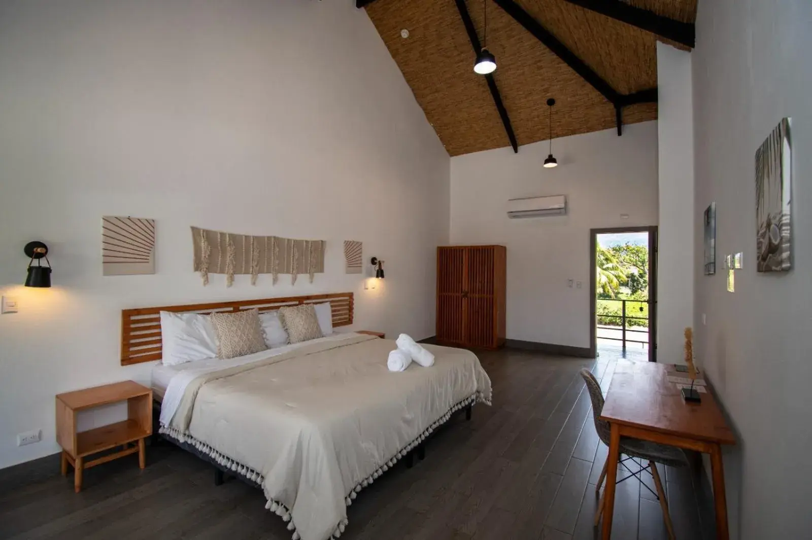 Deluxe Double Room with Balcony in Yuli Hotel Deluxe Double Room with Balcony in Yuli Hotel