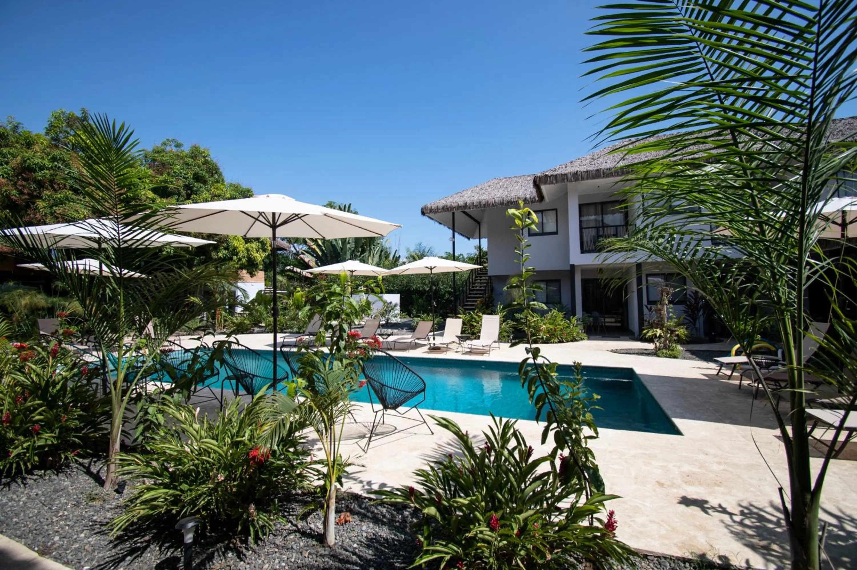 Swimming pool in Yuli Hotel