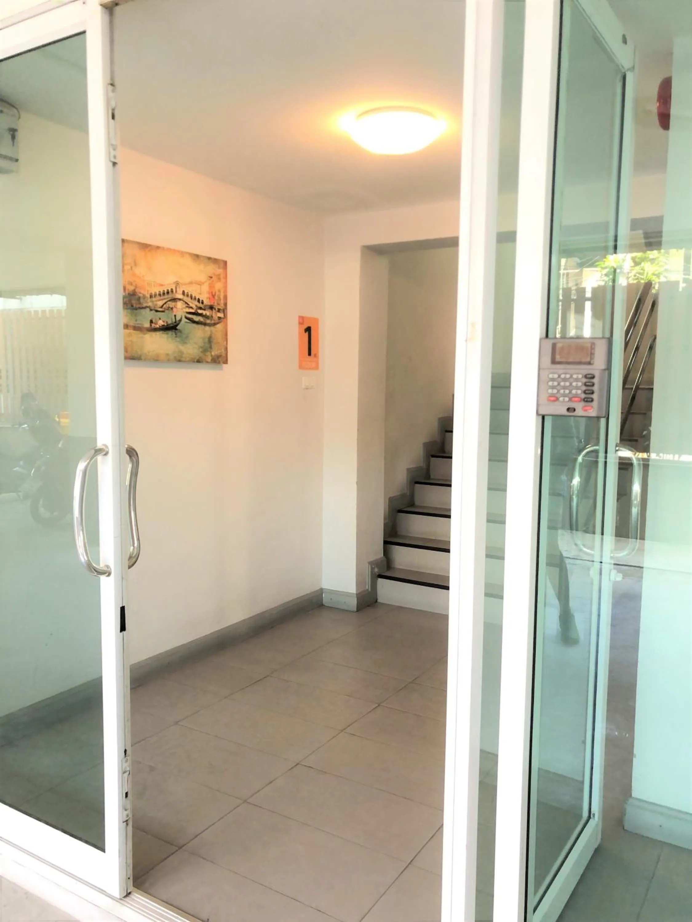 Facade/entrance in Poonsuk Place Hotel