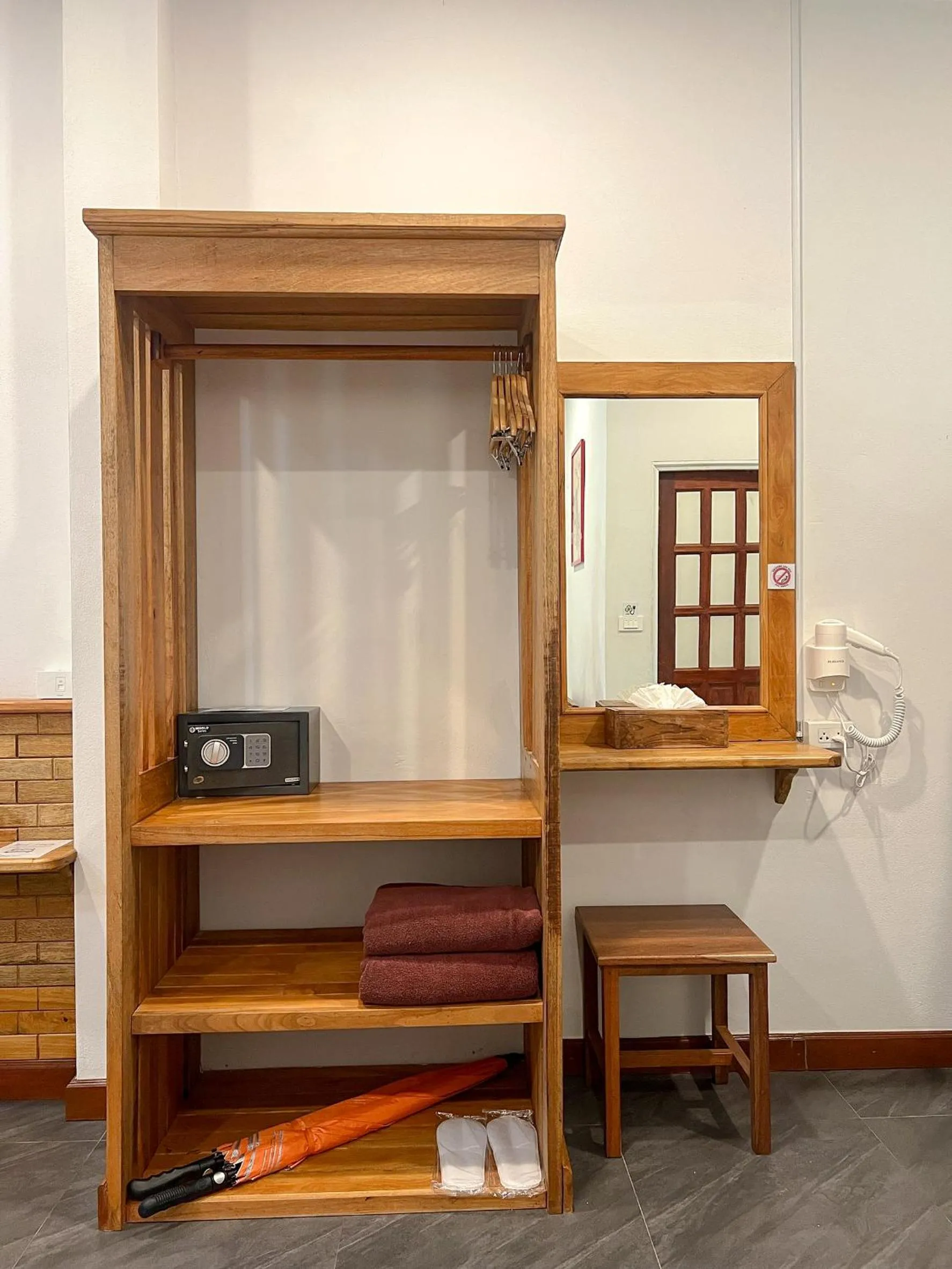 Other in Cascade Tara