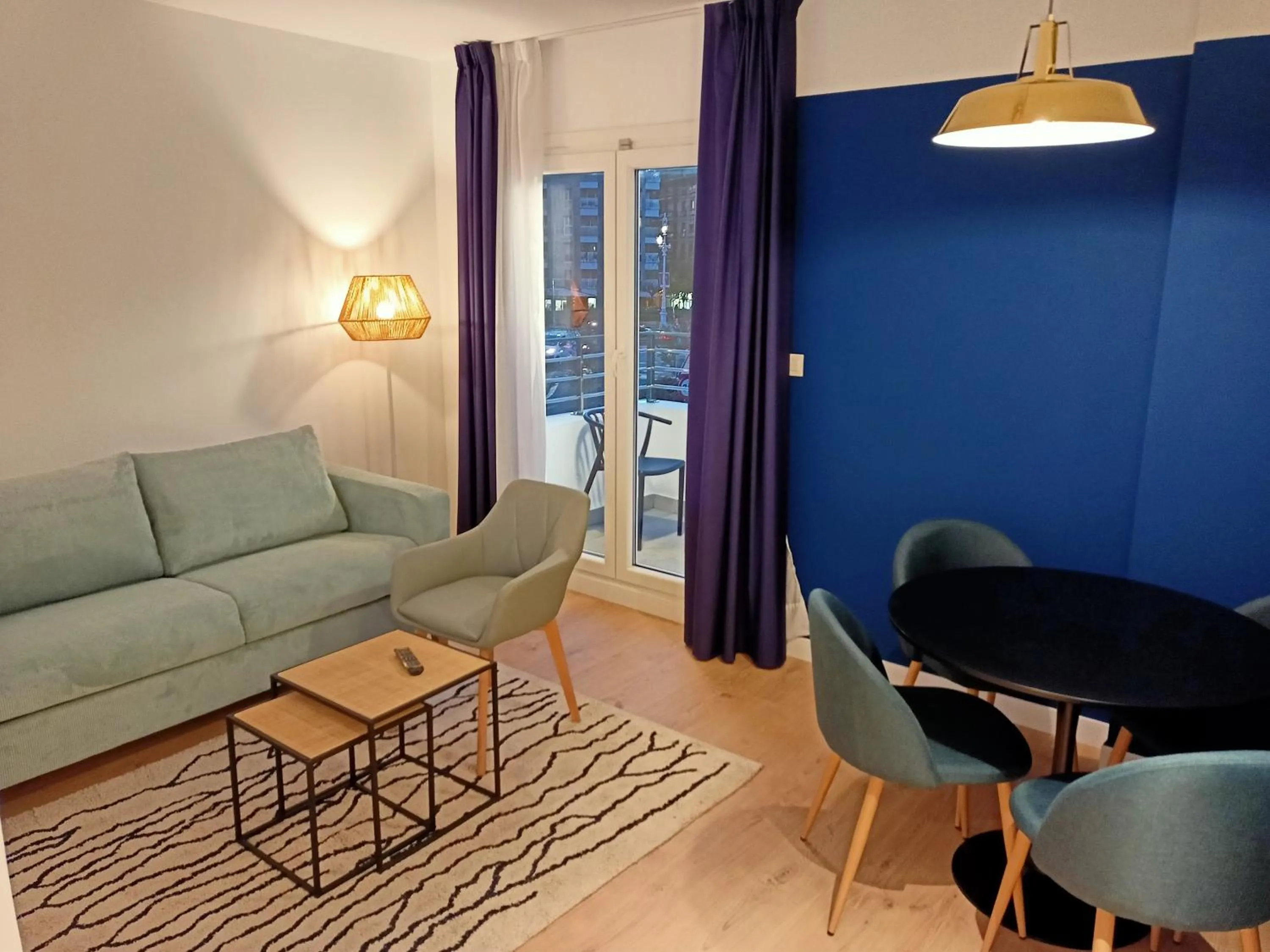 abba Apartments Playa de Gros San Sebastián