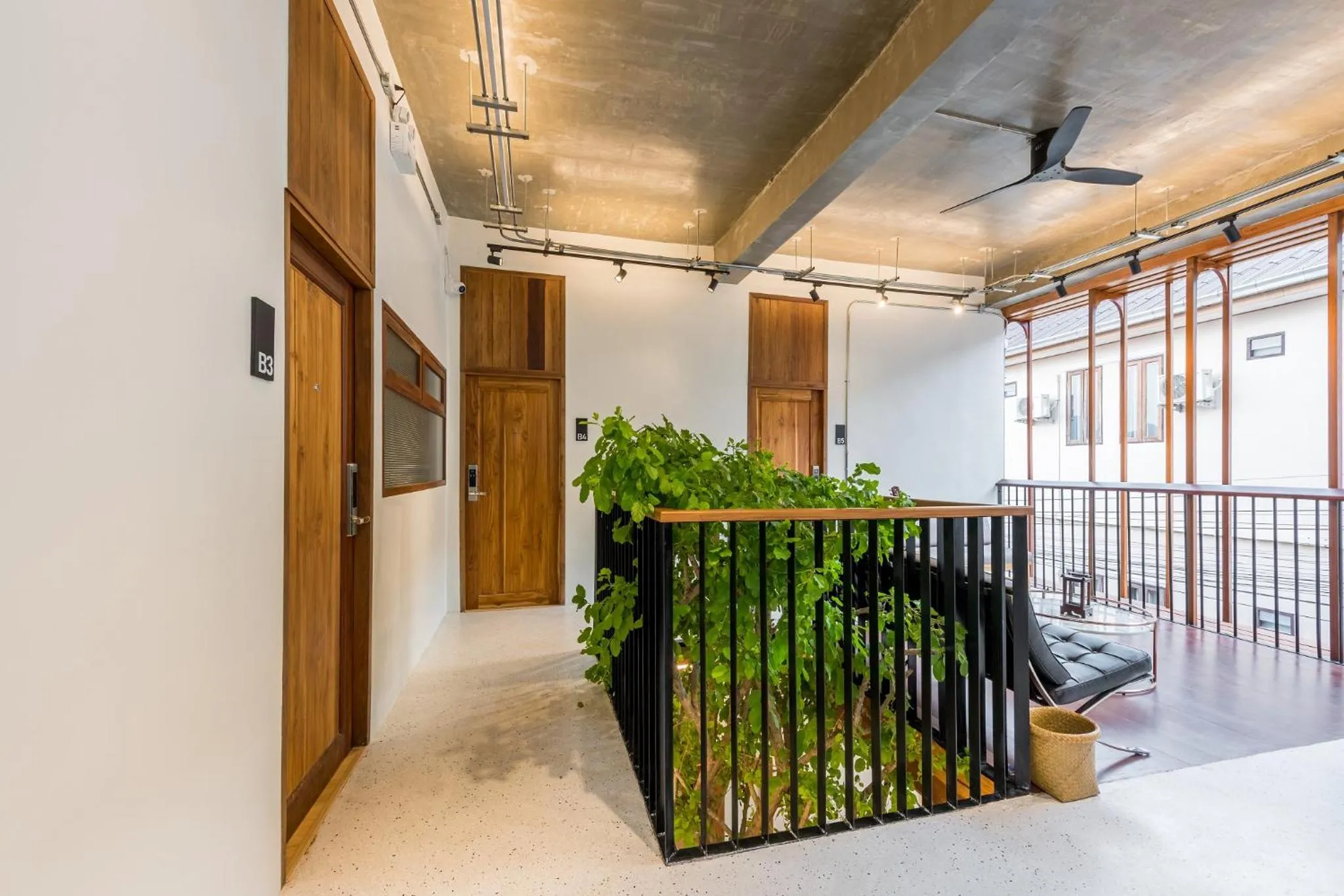 Property building, Bed in U chaikhong