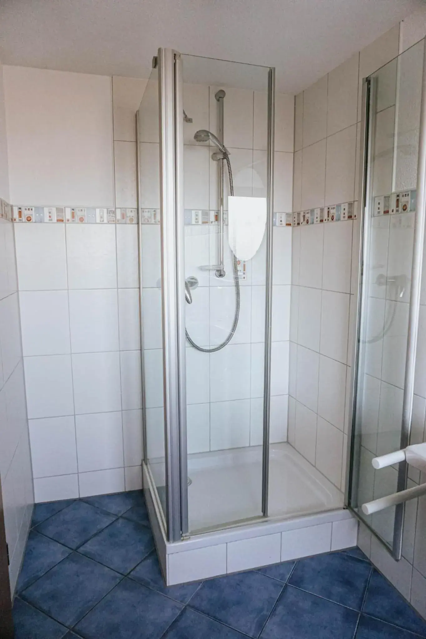 Basic Triple Room - single occupancy in Gasthaus Hirsch Basic Triple Room - single occupancy in Gasthaus Hirsch