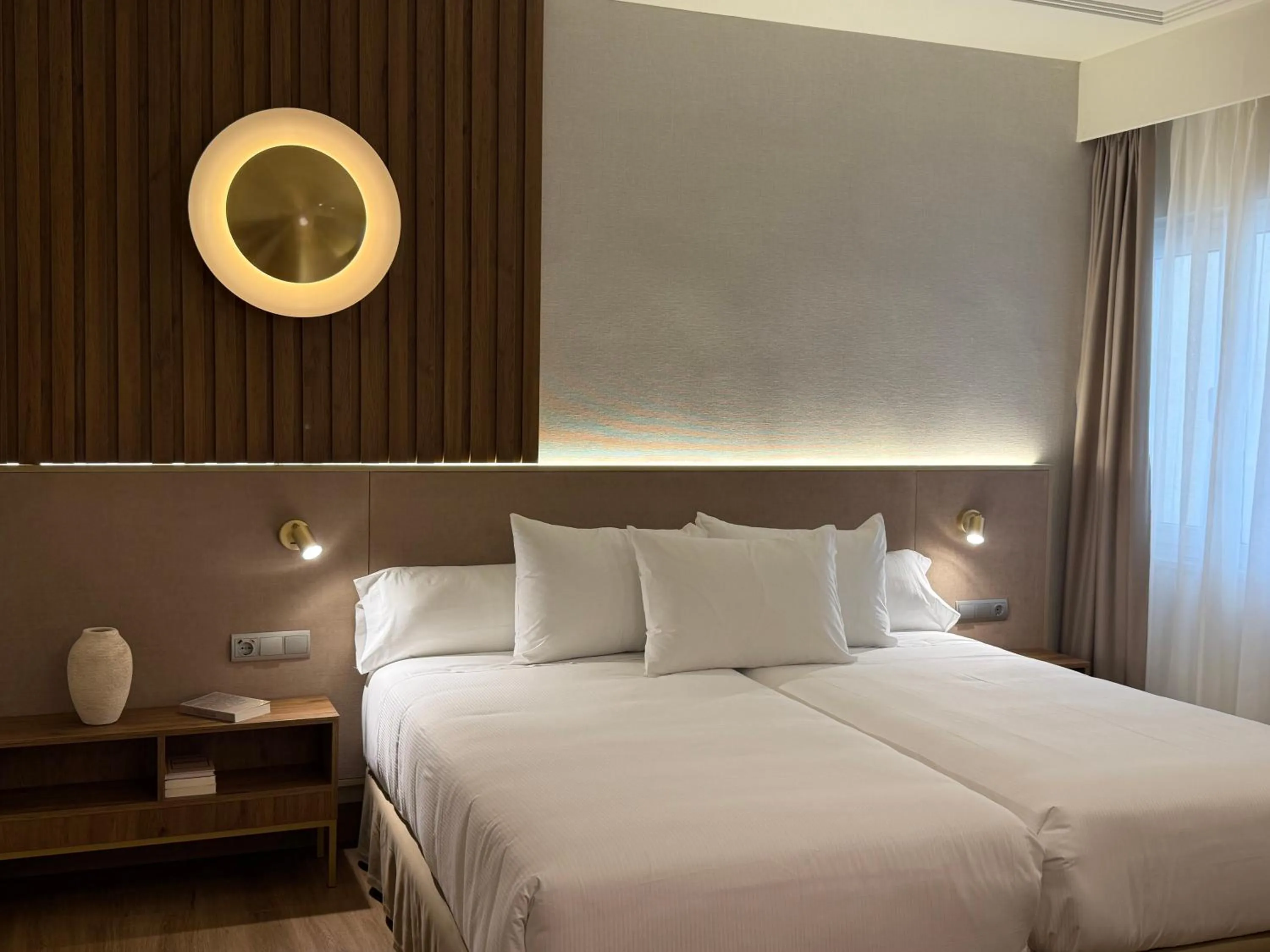 Photo of the whole room, Bed in Hotel Olid