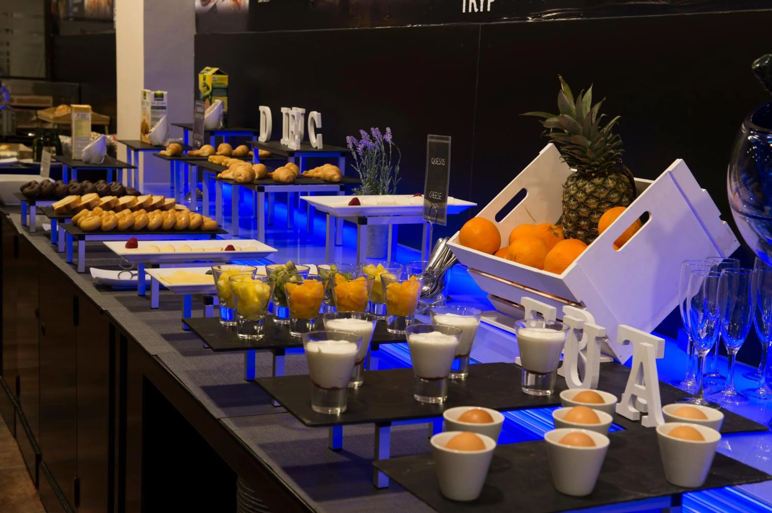 Buffet breakfast in Segovia Sierra de Guadarrama