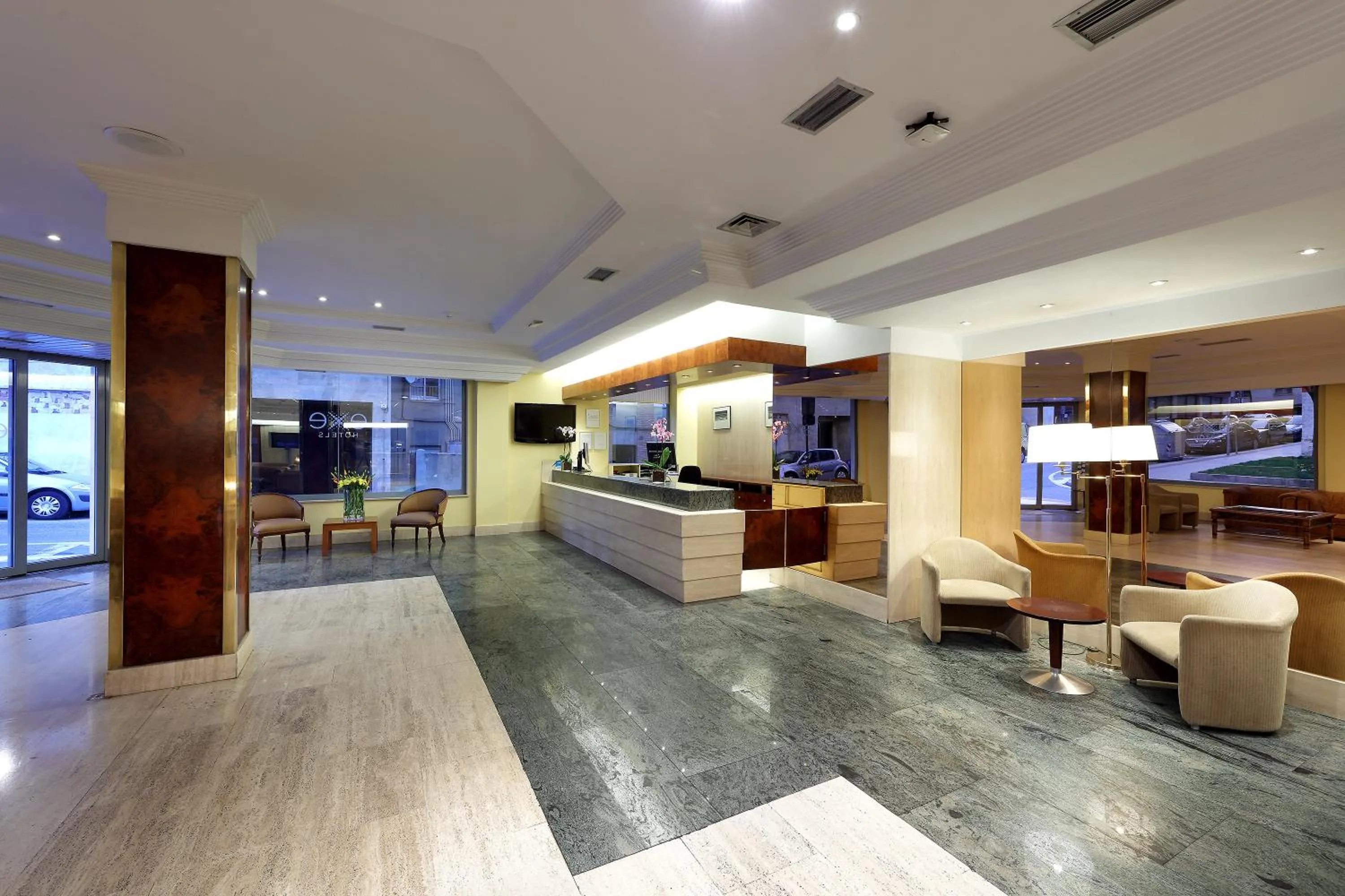 Lobby or reception in Exe Salamanca