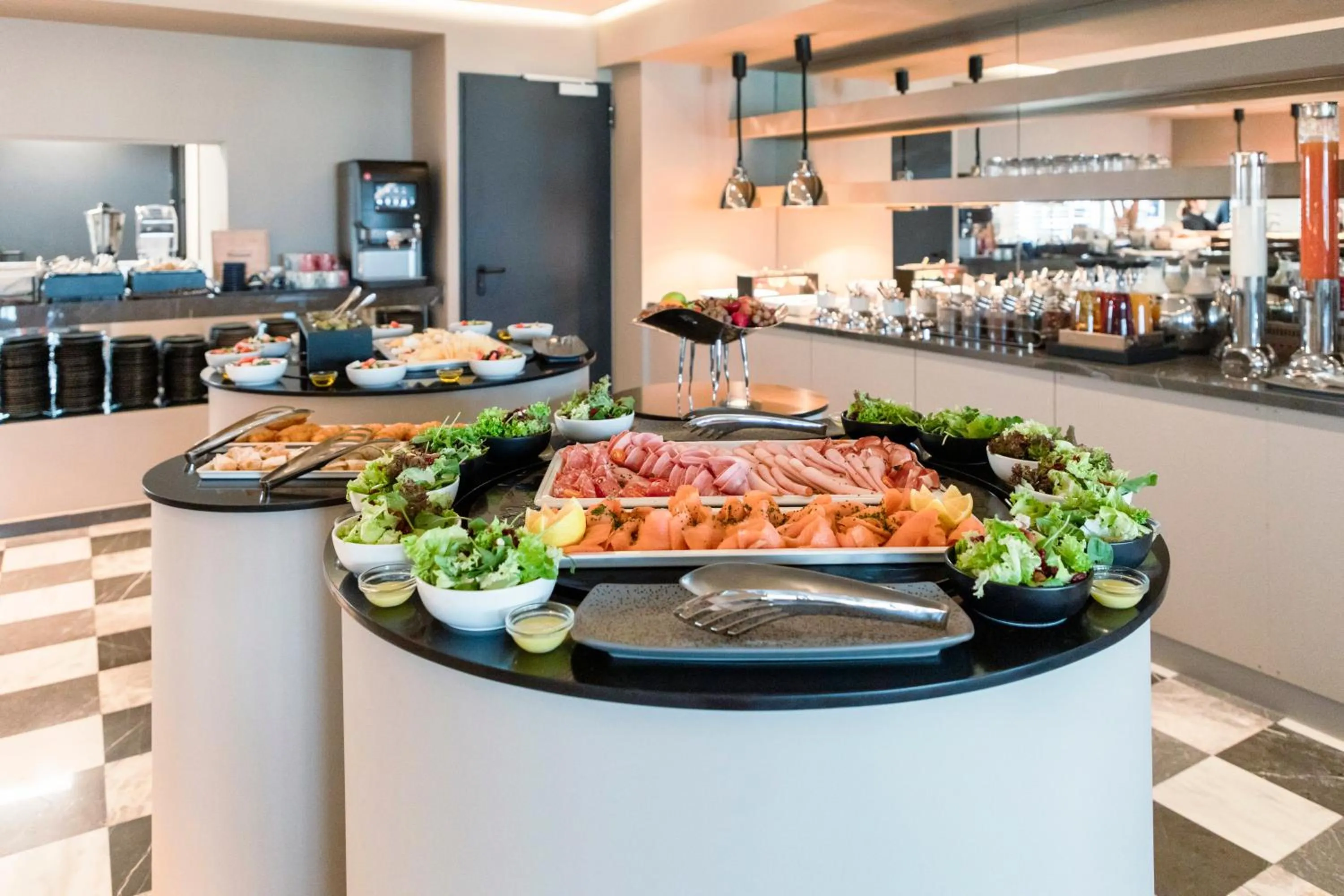 Restaurant/places to eat in NYX Esperia Palace Hotel Athens by Leonardo Hotels