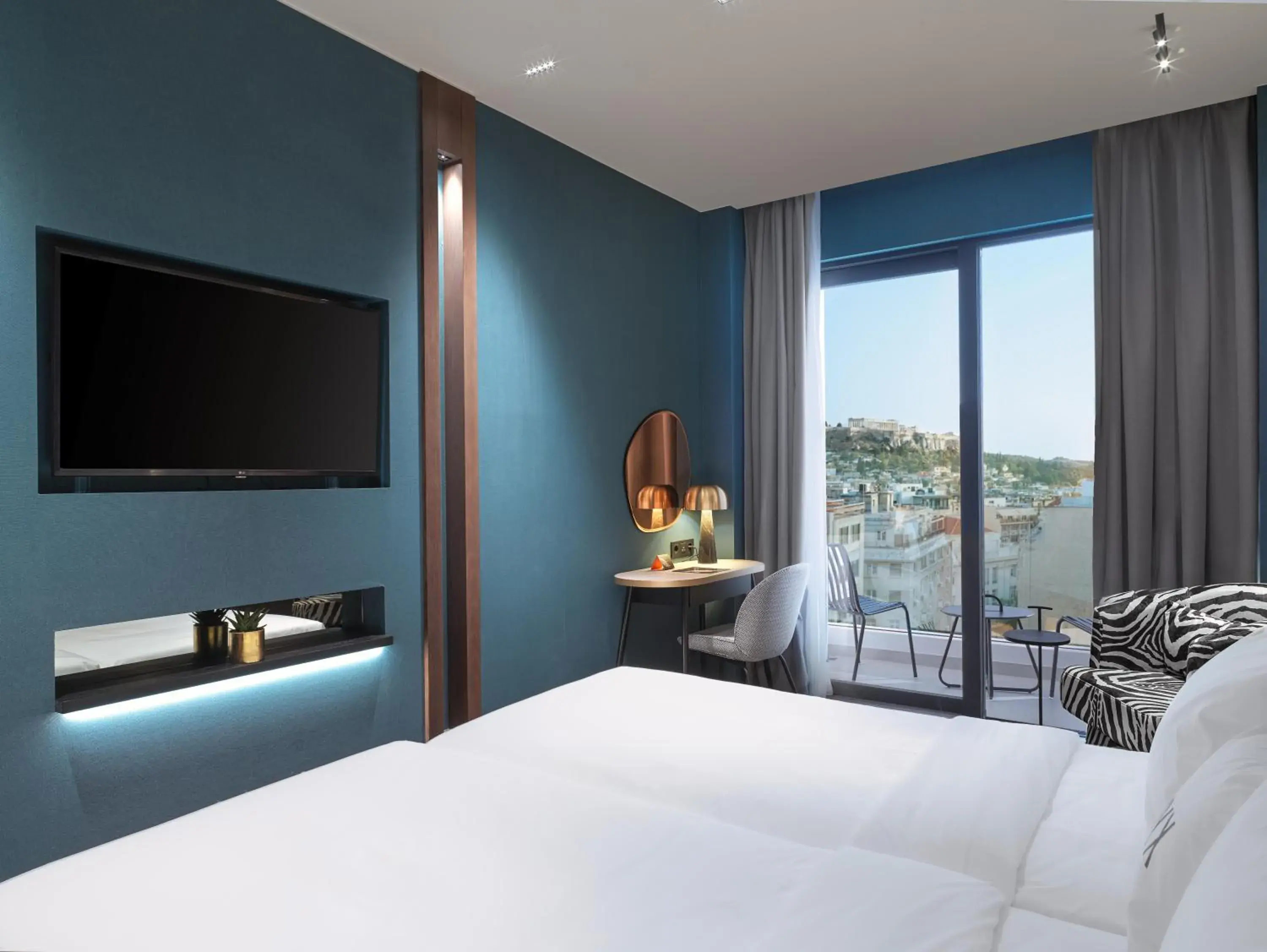Deluxe Acropolis Room with Lounge Access - single occupancy in NYX Esperia Palace Hotel Athens by Leonardo Hotels Deluxe Acropolis Room with Lounge Access - single occupancy in NYX Esperia Palace Hotel Athens by Leonardo Hotels