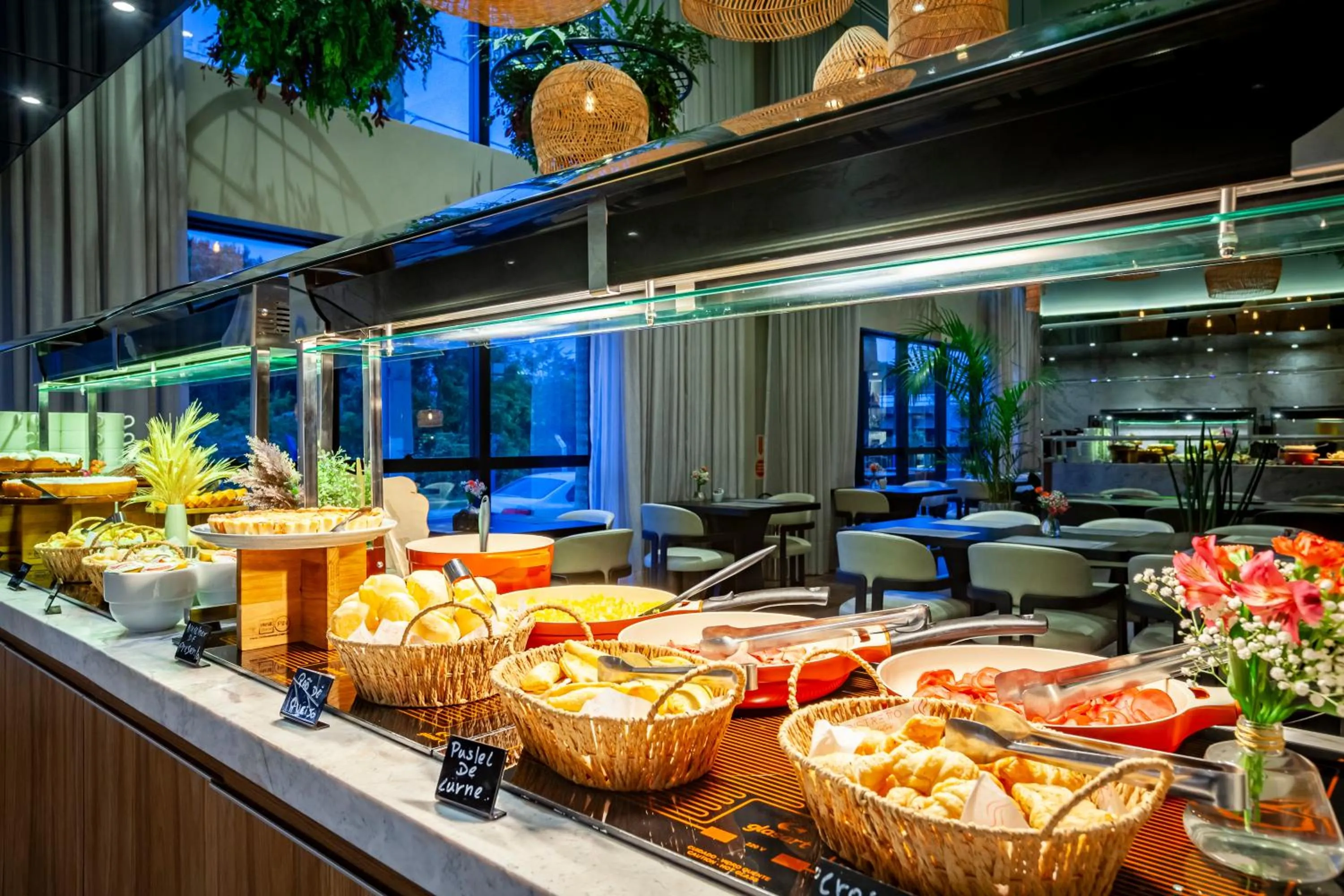 Breakfast in Tri Hotel Premium Itapema