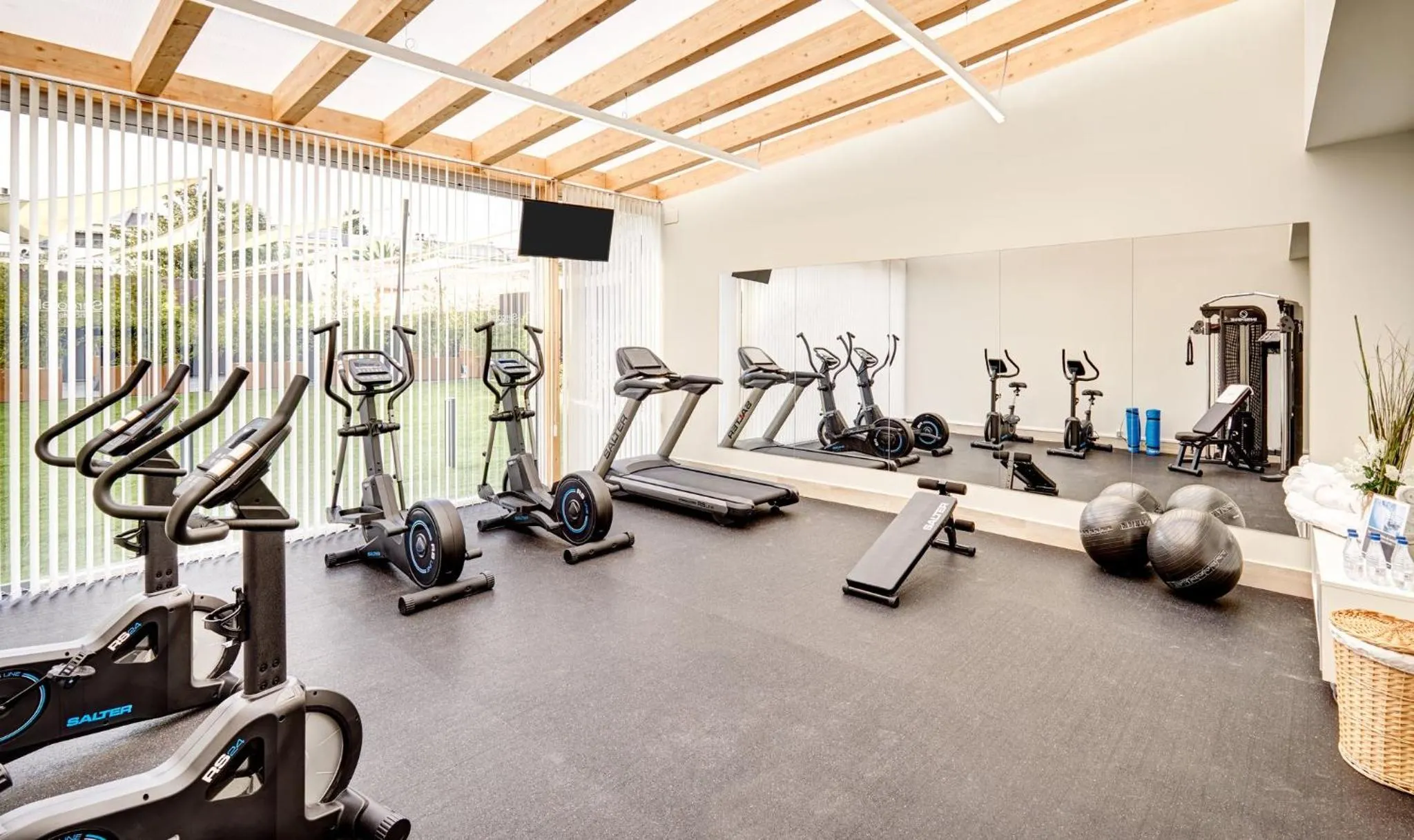 Fitness centre/facilities in Sercotel Alcalá 611