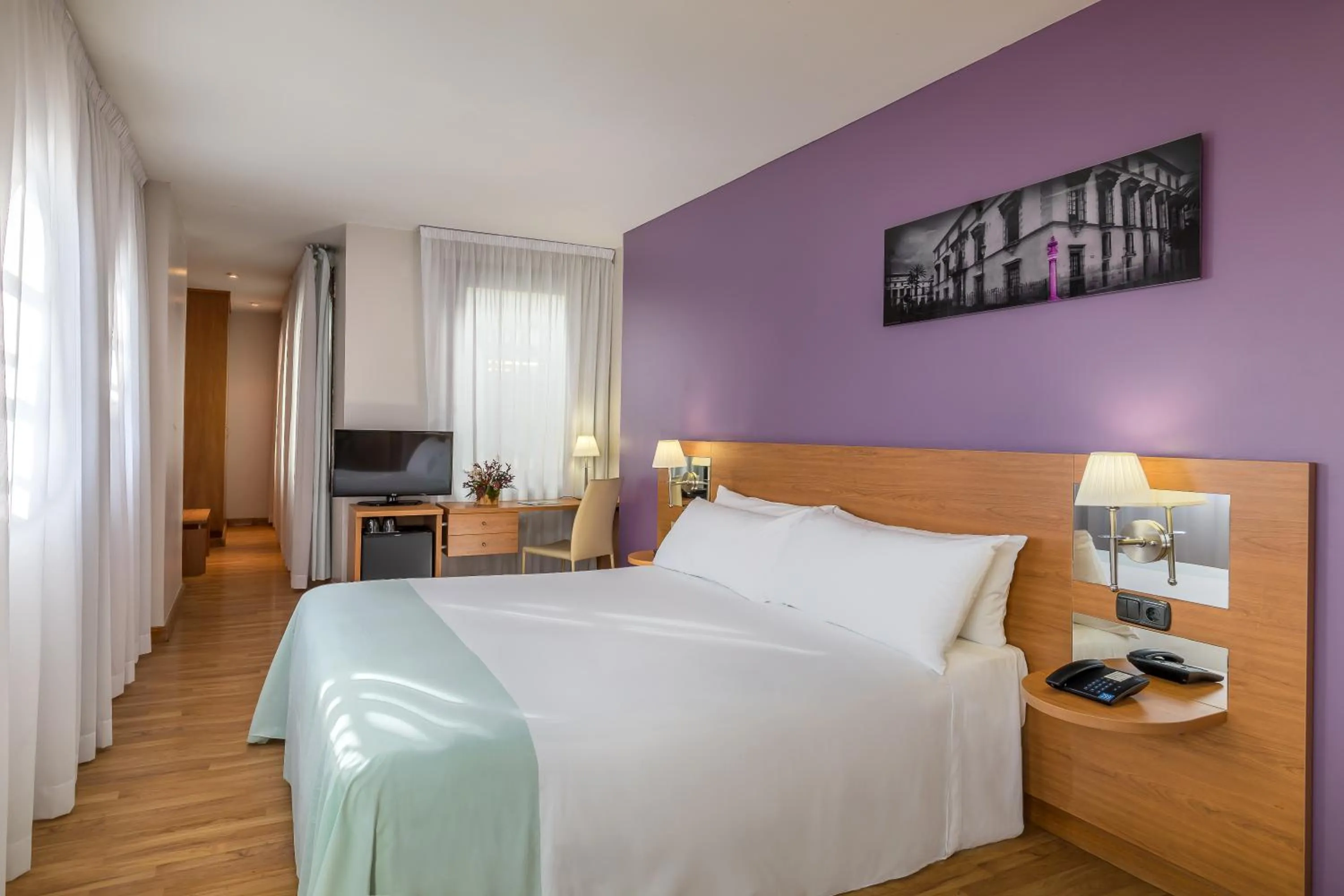 Bed in Hotel Jerez Centro