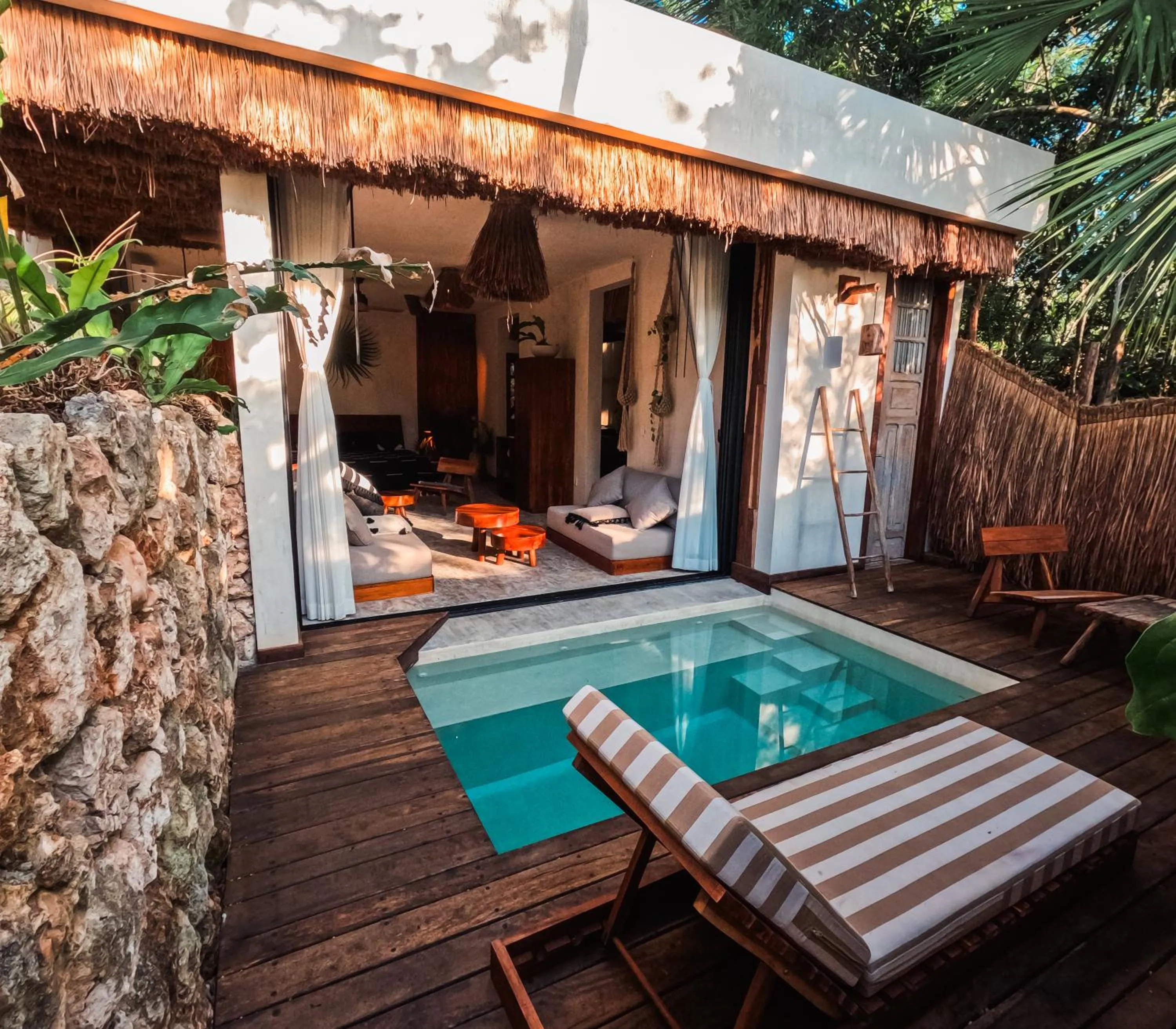 Pool view in Naya Bacalar Lagoon Front Hotel - Adults Only