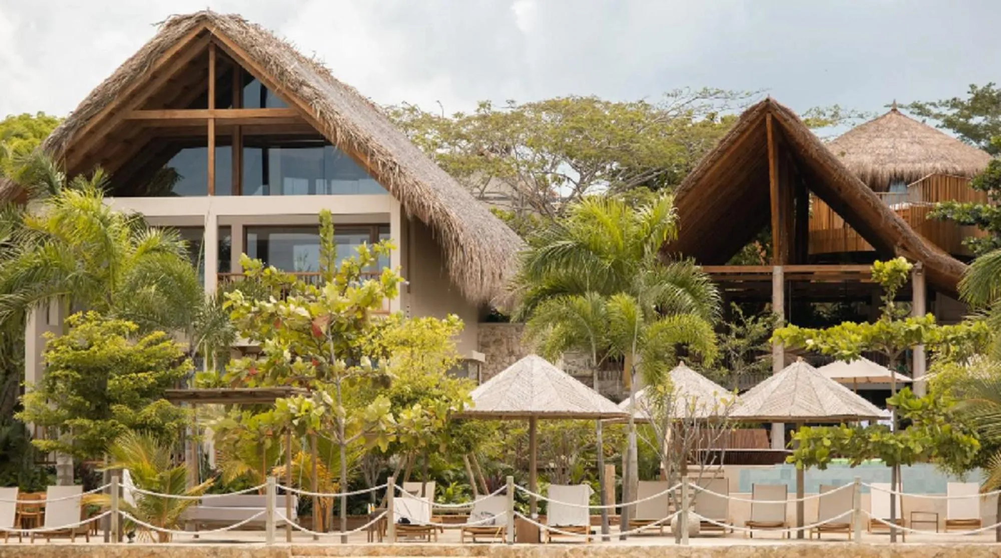 Facade/entrance in Hotel Aimarawa