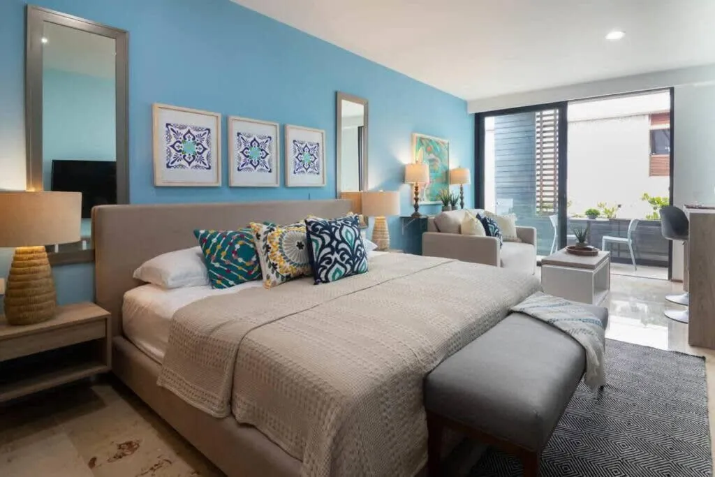 Bedroom, Bed in Oceanview Infinity Pool, Steps to 5th Ave & Beach