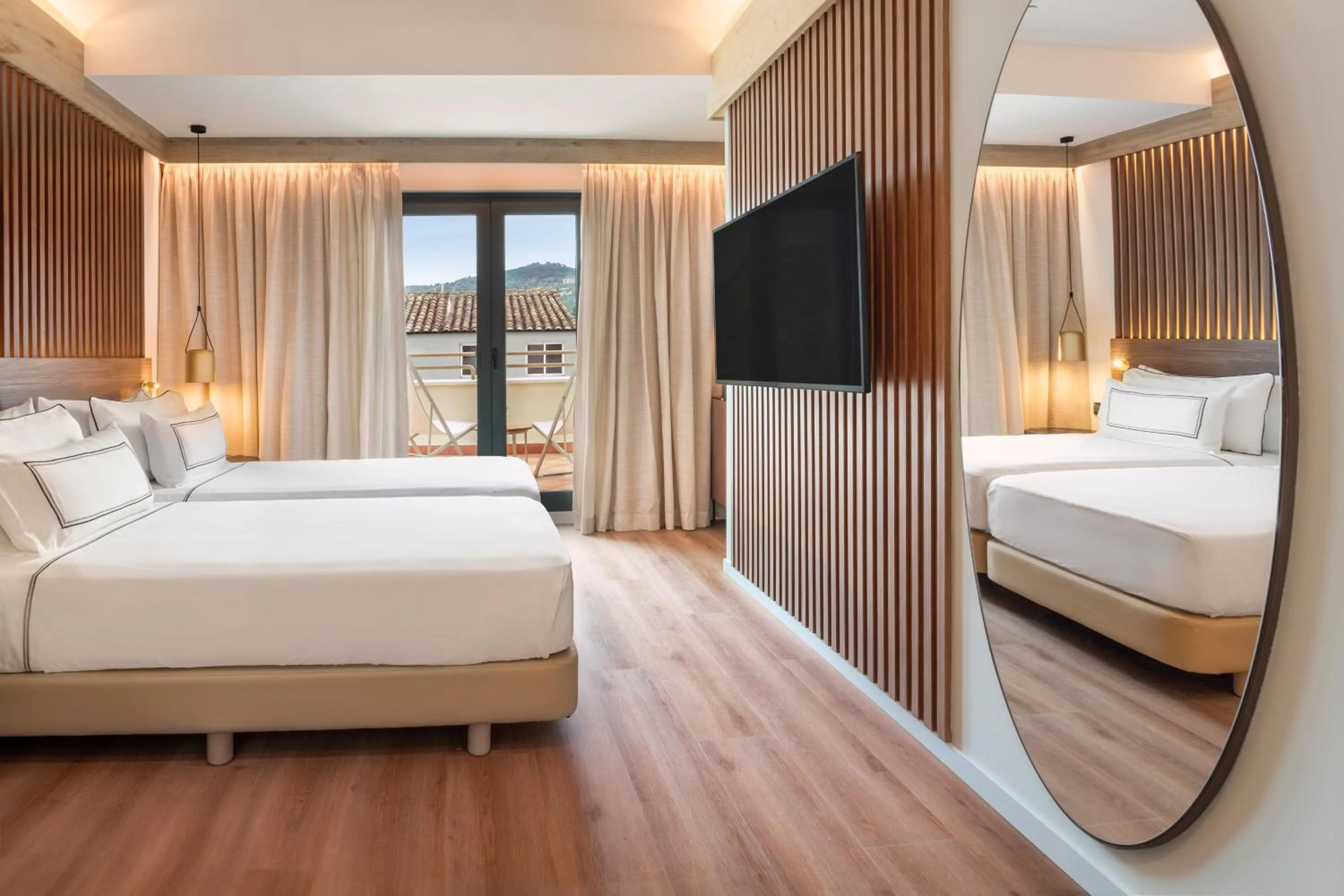 Bed in Meliá Granada